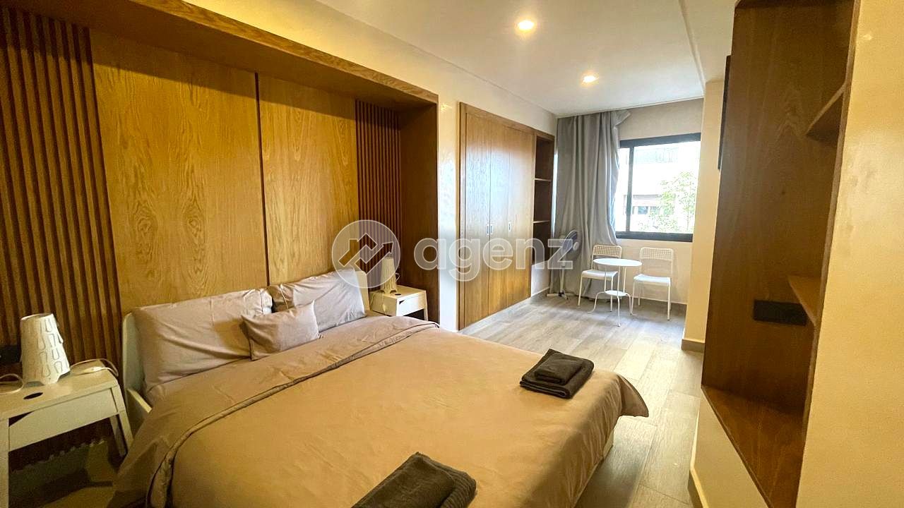 BEL APPARTEMENT AU CŒUR DE BOURGOGNE OUEST MEUBLÉ — 2