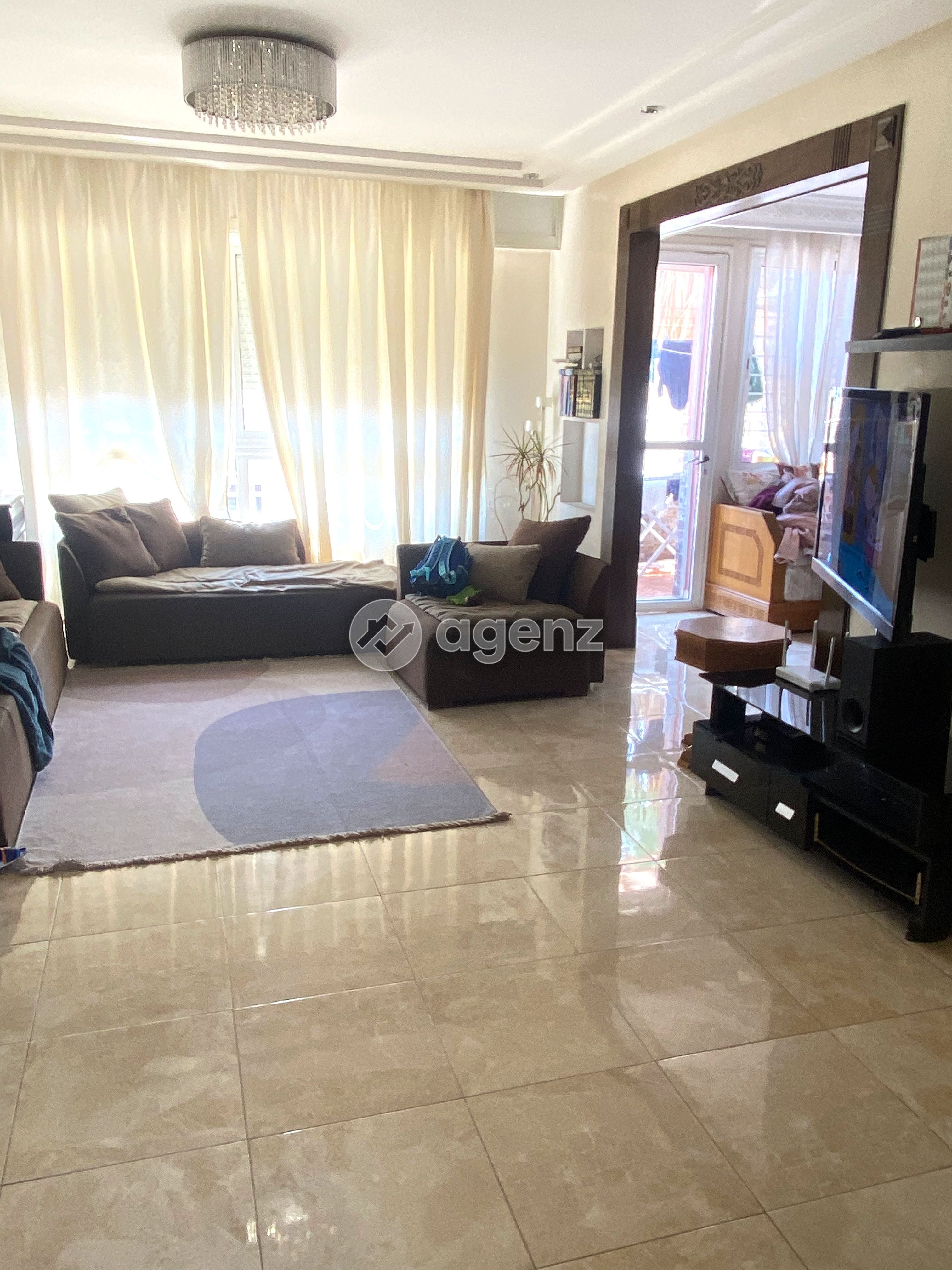 Bel Appartement rénové de 3 chambres à vendre à Résidence Andaloussia Bd Anoual