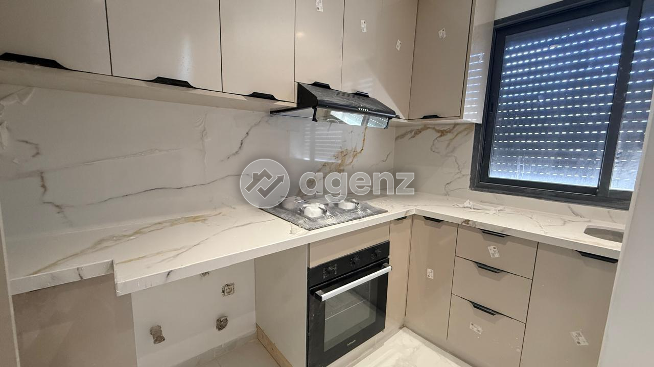 Superbe Appartement de 2 chambres à vendre à Maârif — 3