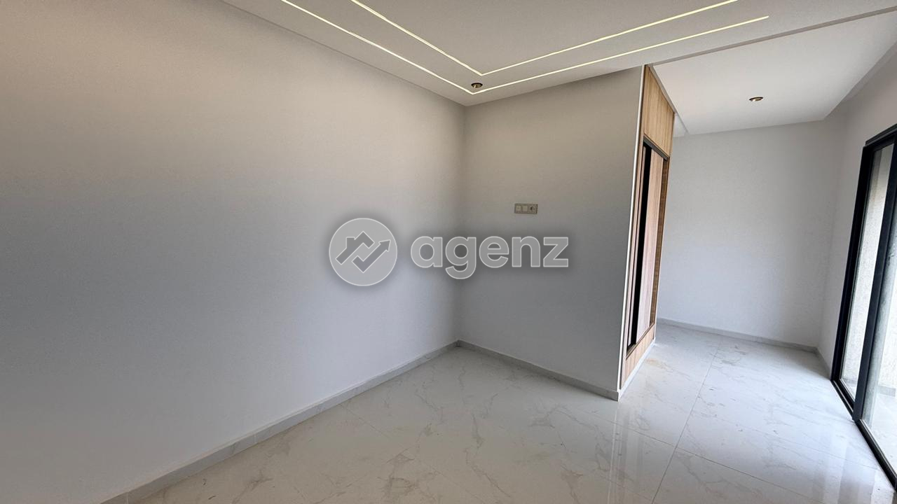 Superbe Appartement de 2 chambres à vendre à Maârif — 5