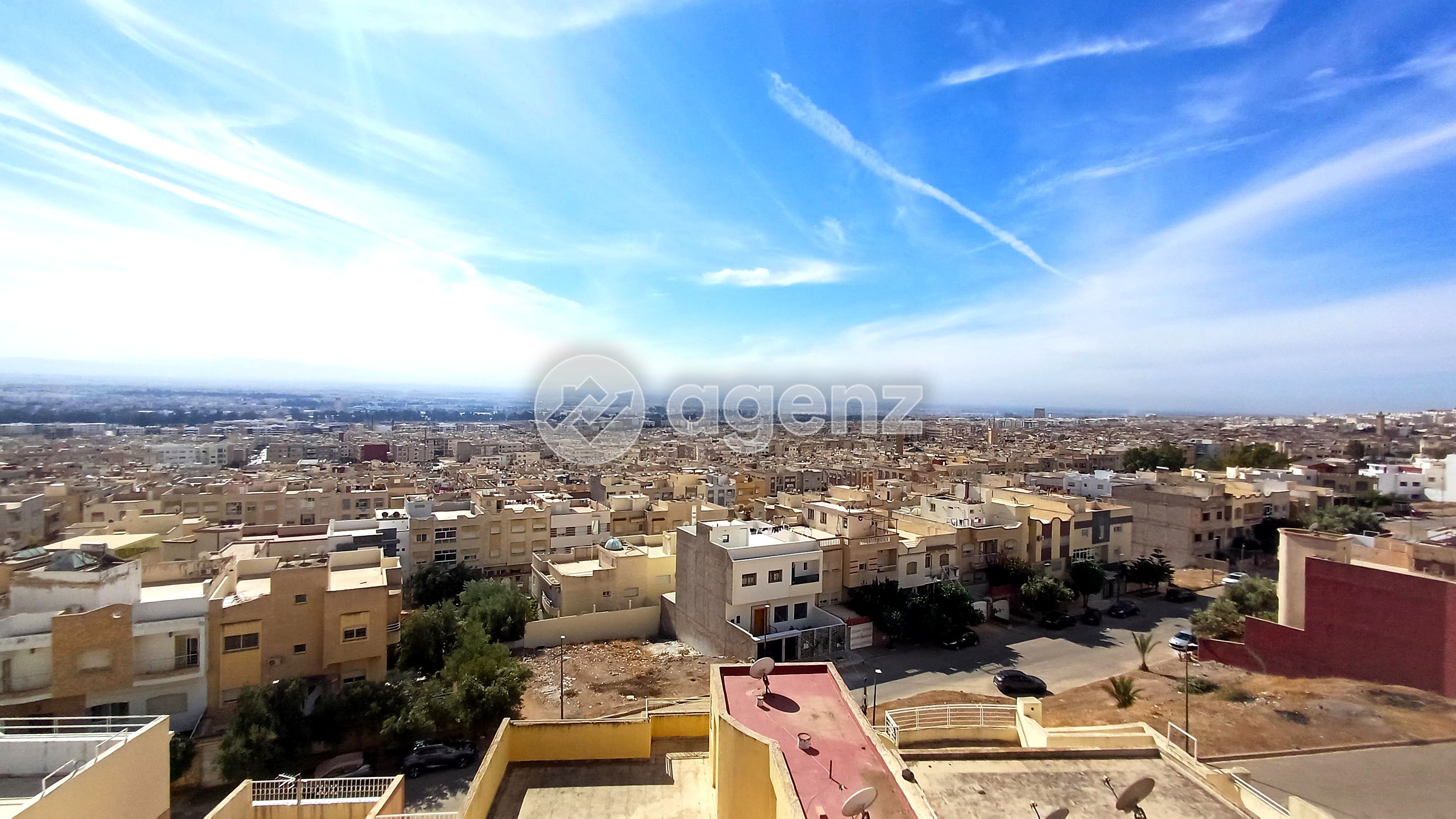 VIVEZ OU INVESTISSEZ – VILLA DIVISÉE EN 3 APPARTEMENTS — 4
