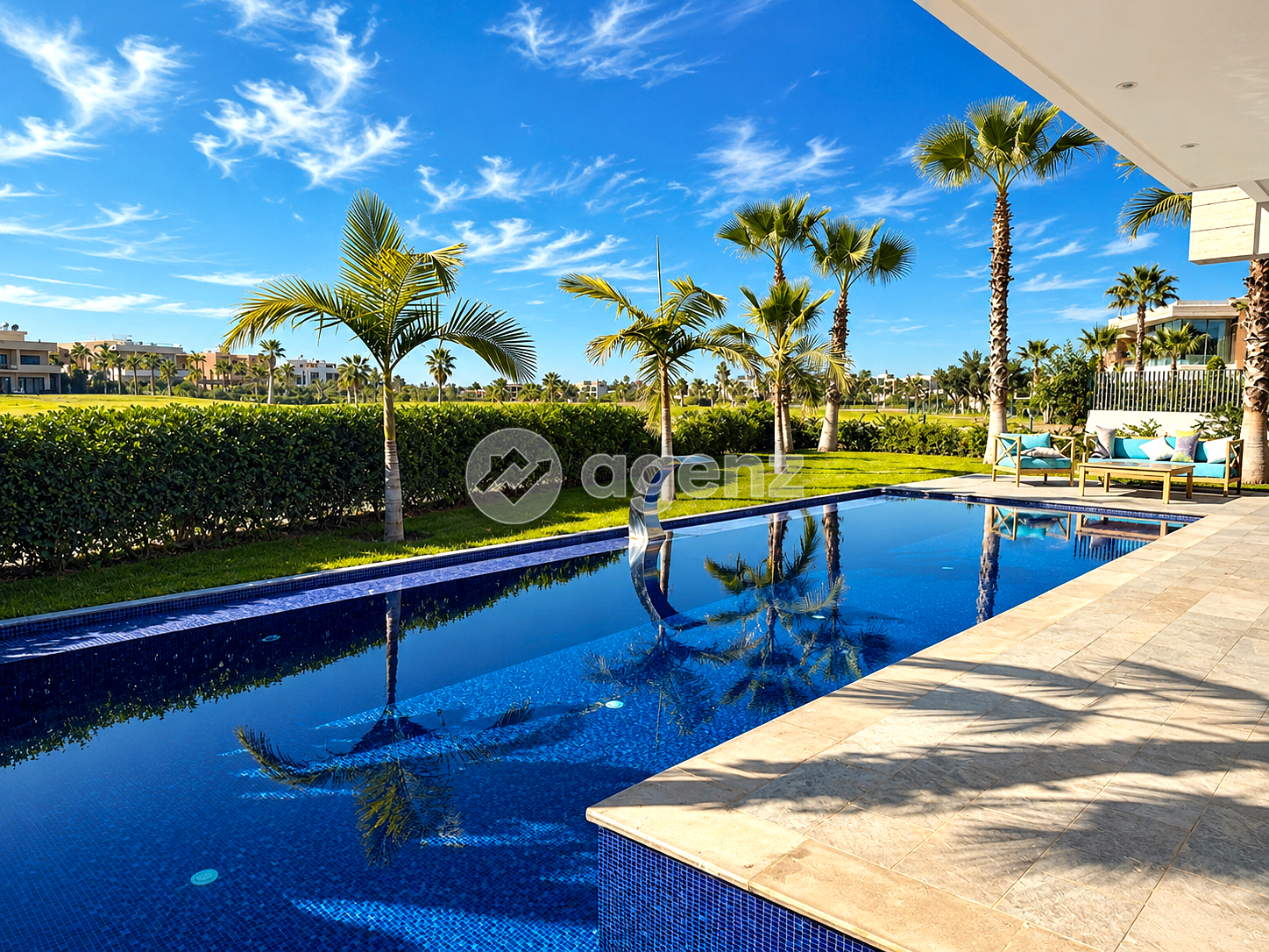 Villa MEUBLEE 4 suites à vendre 1ère ligne de Golf
