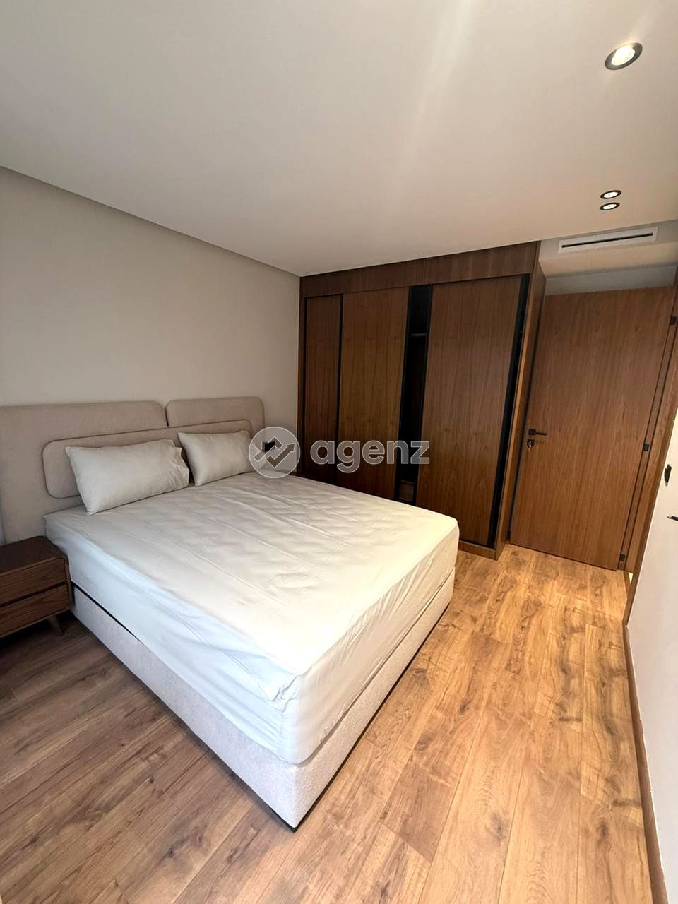 ✨ Studio Haut Standing Meublé à Oasis – Vue Panoramique & Emplacement Premium !🔥 — 5