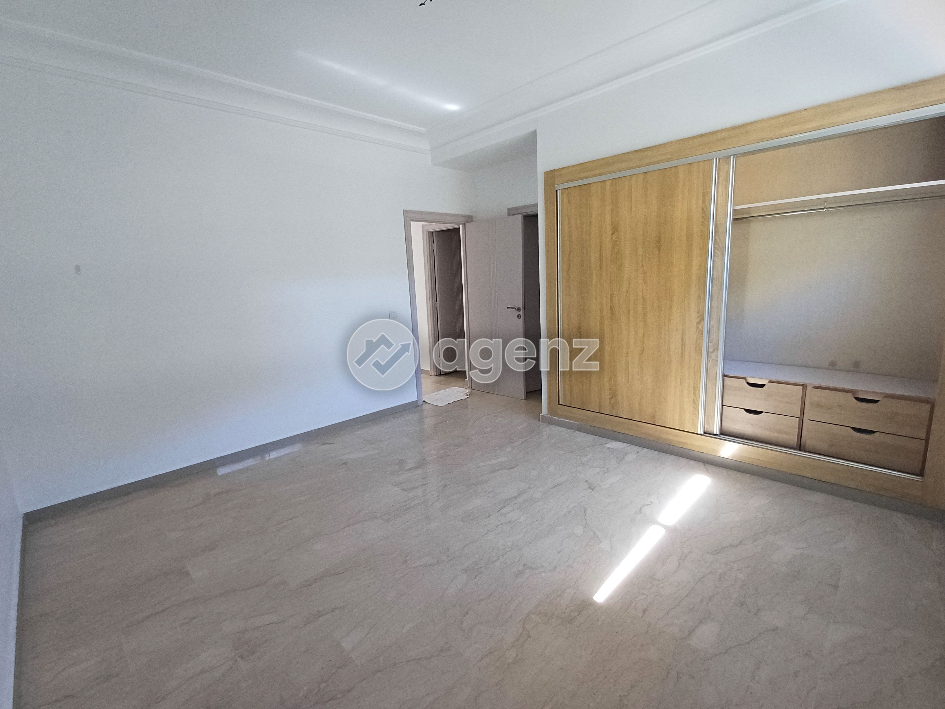 Appartement à Val Fleurie - Casablanca — 2