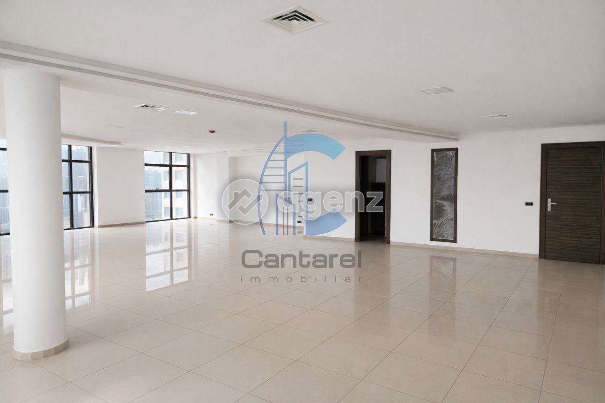 Bureau — Casablanca — 3