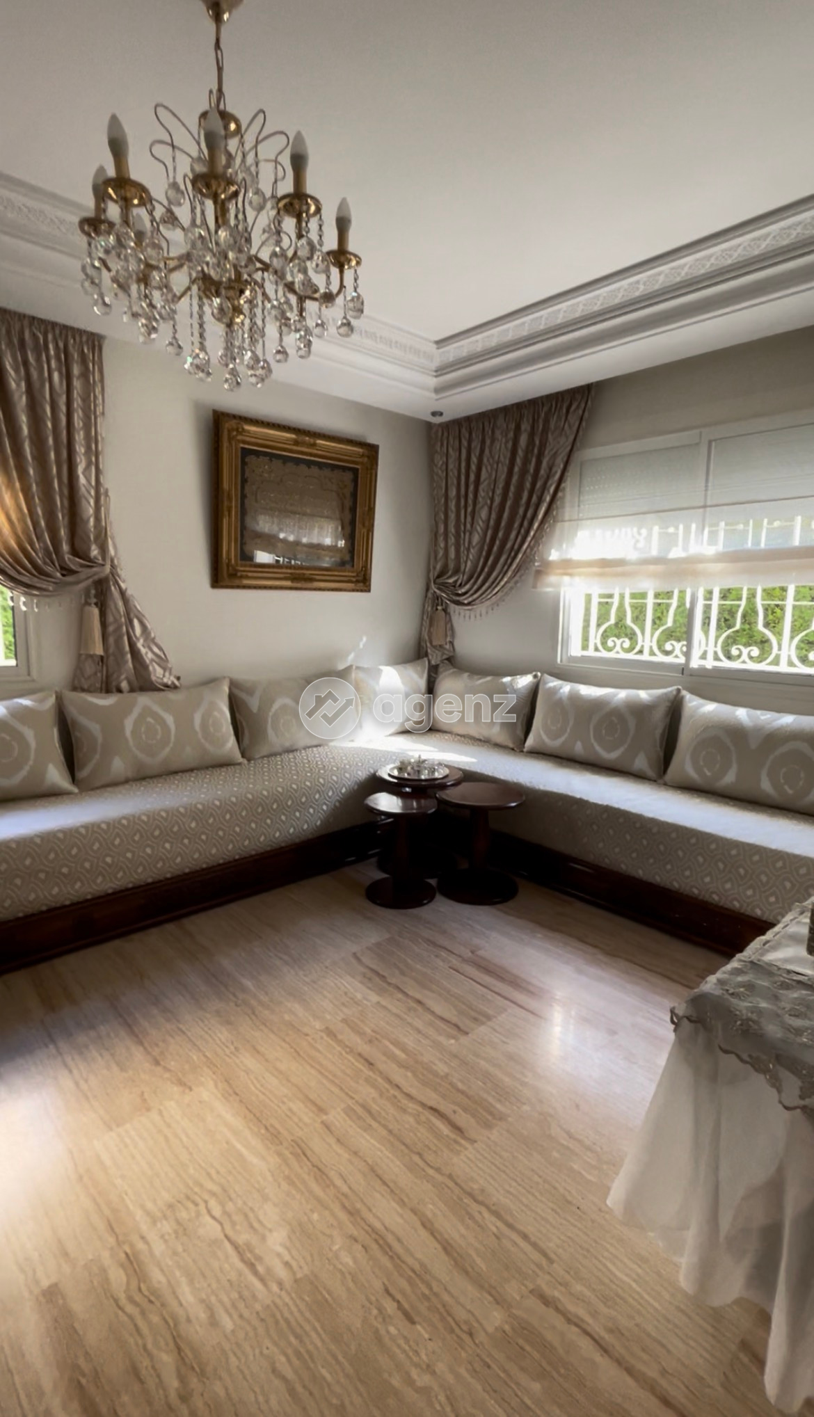 Magnifique villa de 4 chambres à vendre à riad toulal  — 2