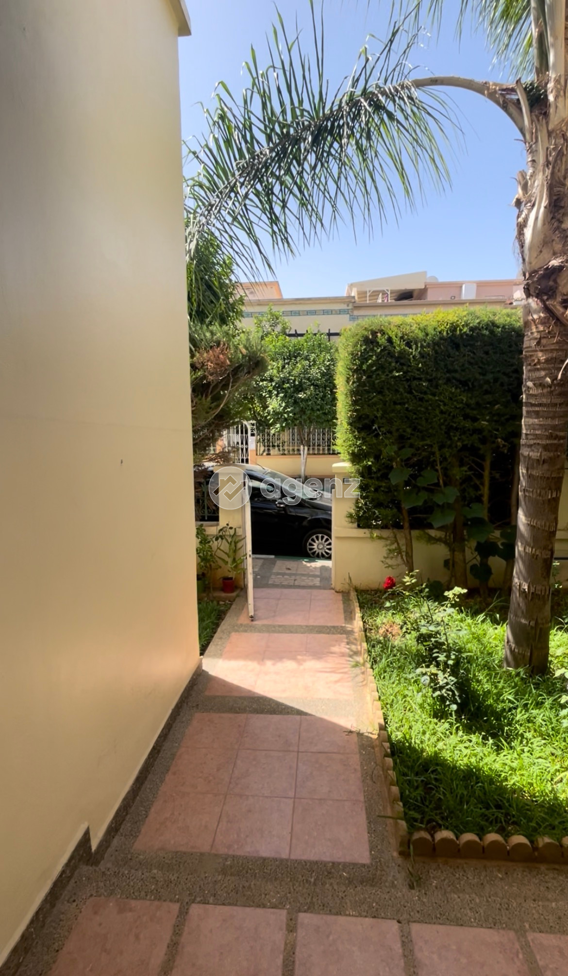 Magnifique villa de 4 chambres à vendre à riad toulal  — 3