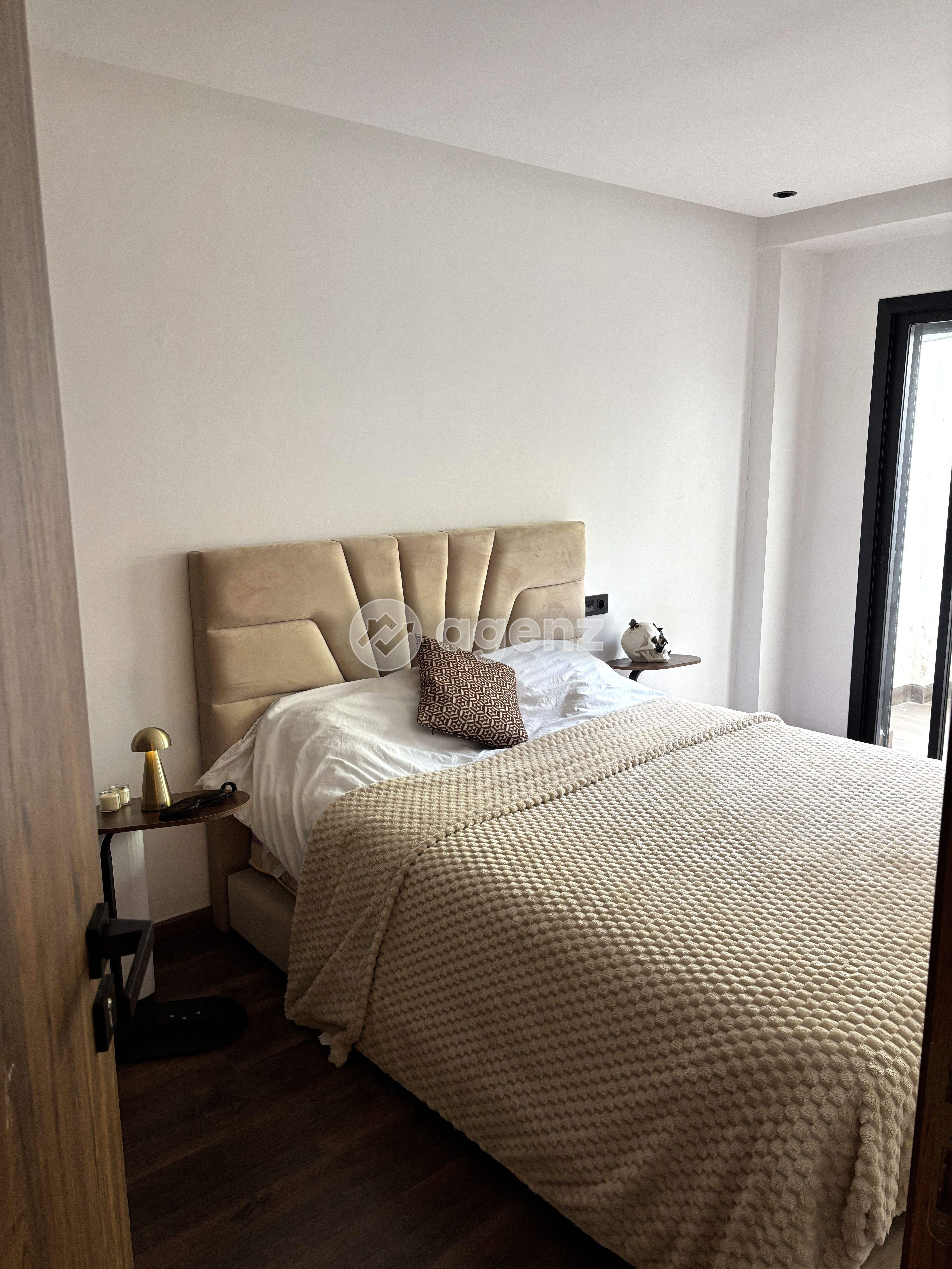 Appartement 60 m² à Les Hôpitaux — 3