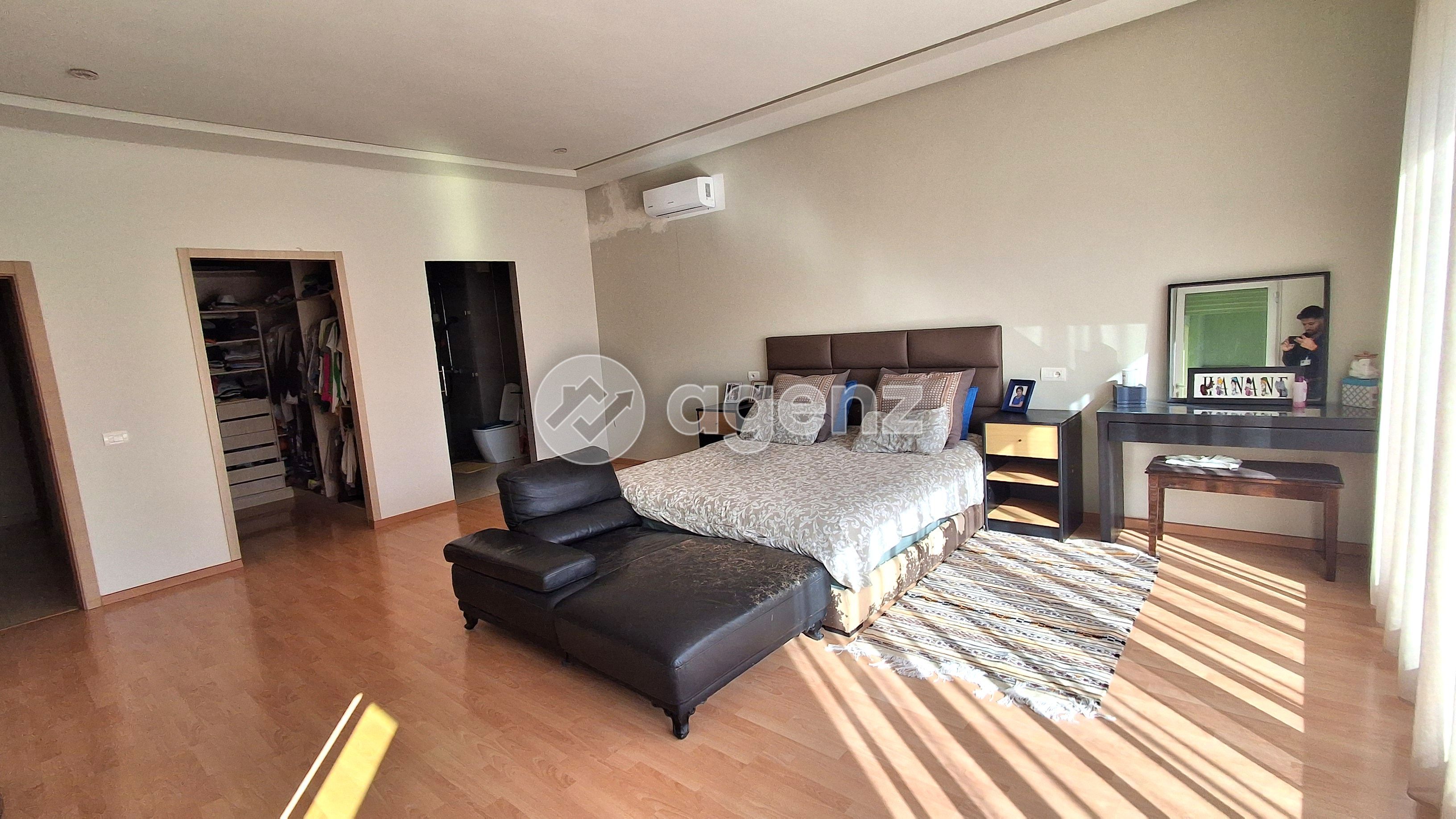VILLA MODERNE À QUELQUES PAS DE LA PLAGE — 3