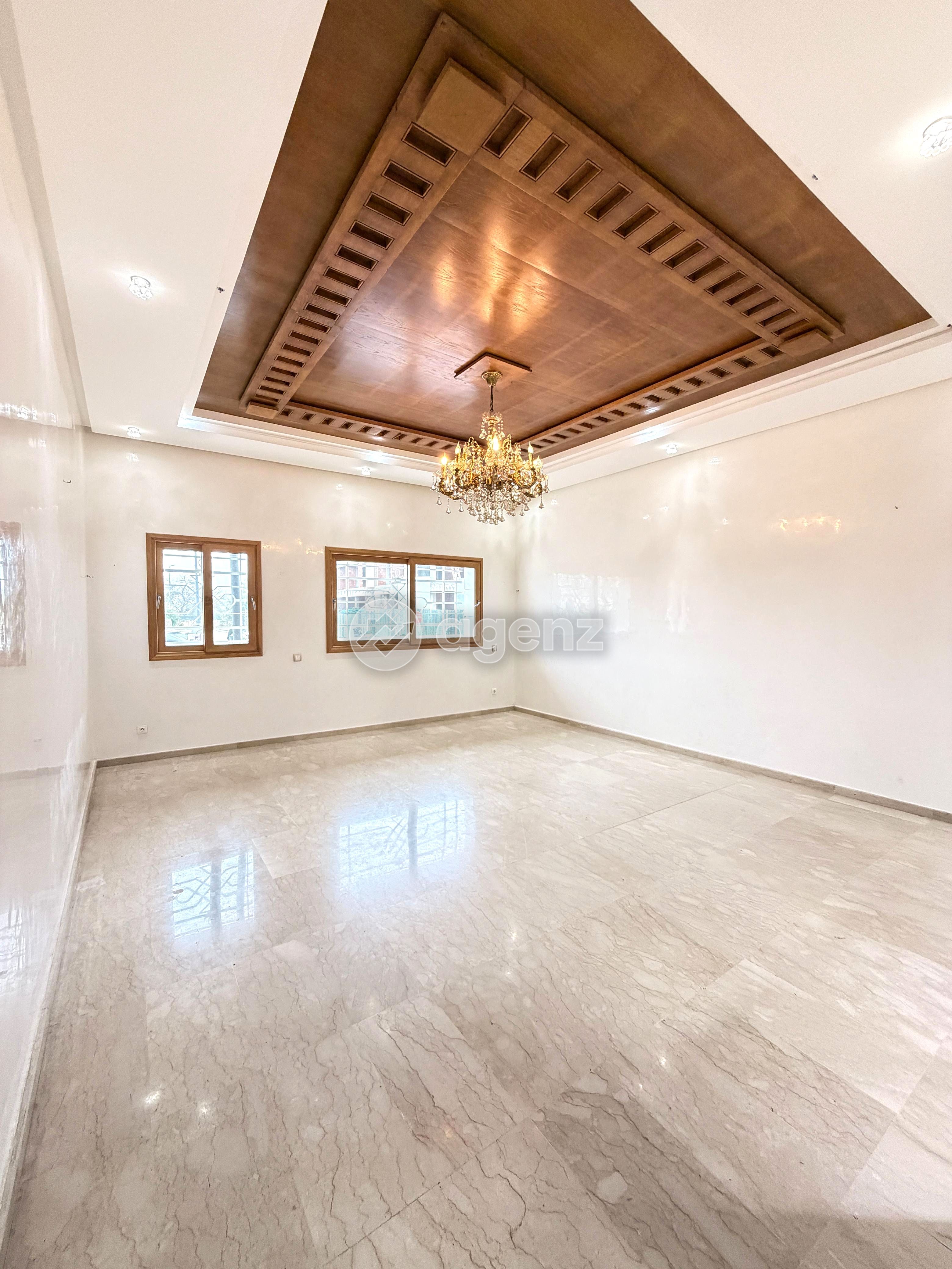 Exceptionnel Appartement de 3 chambres à louer à Souissi