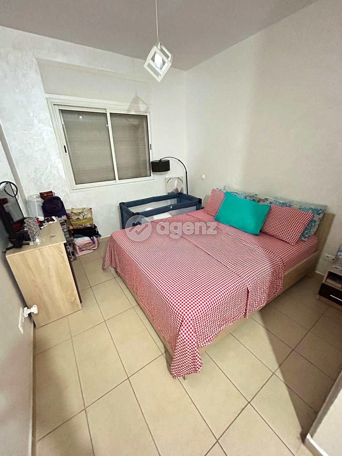 UN APPARTEMENT DE CHARME À TRANSFORMER EN COCON MODERNE — 2