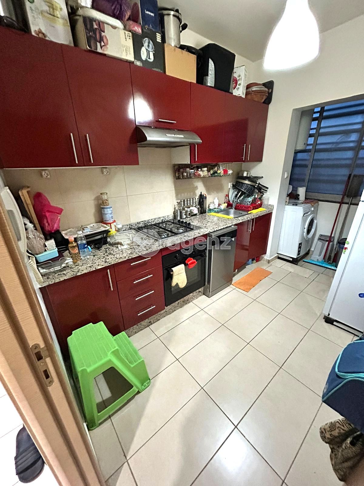 UN APPARTEMENT DE CHARME À TRANSFORMER EN COCON MODERNE — 3
