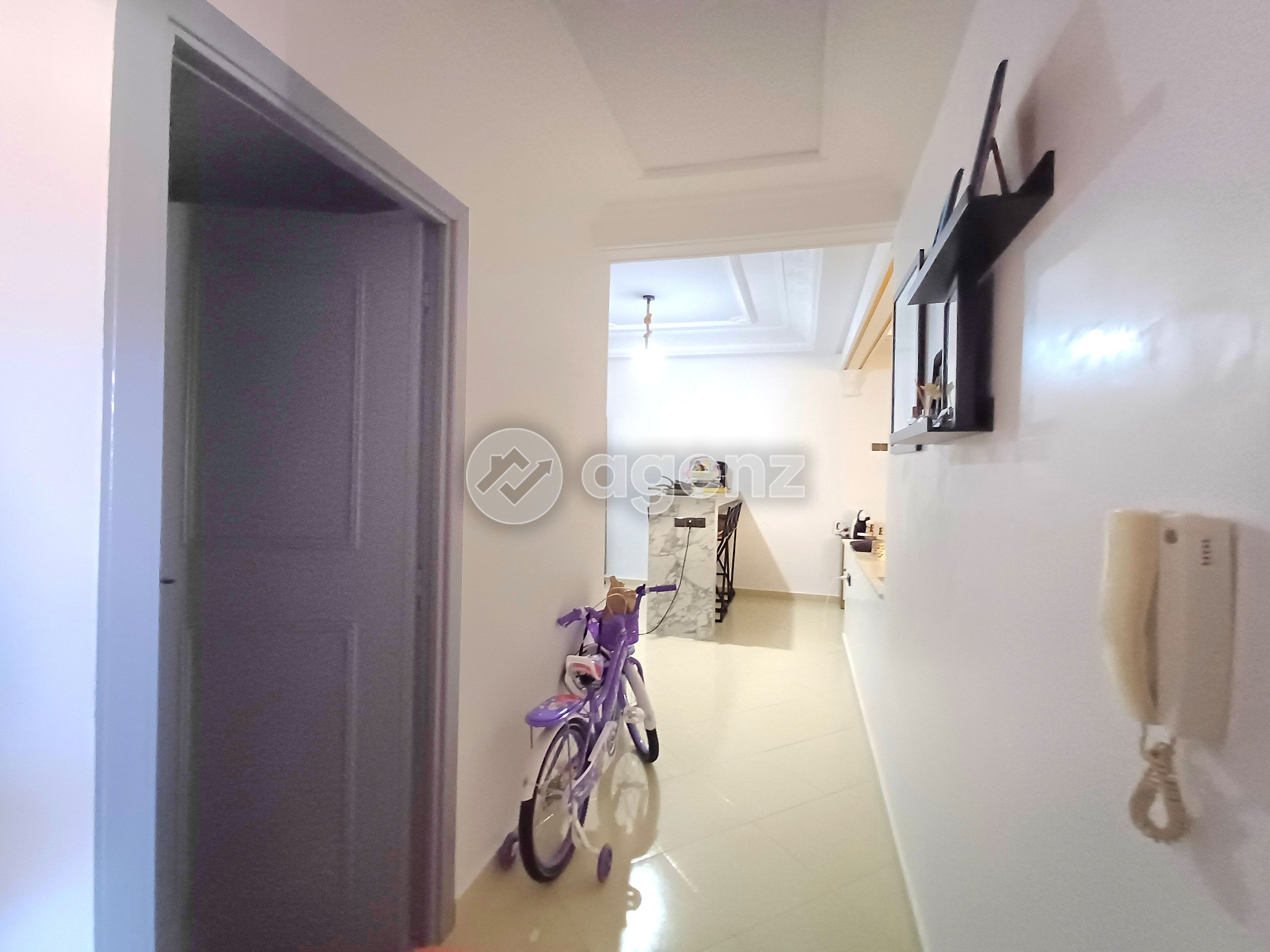 Superbe Appartement de 2 chambres à vendre à Hay Houda — 3
