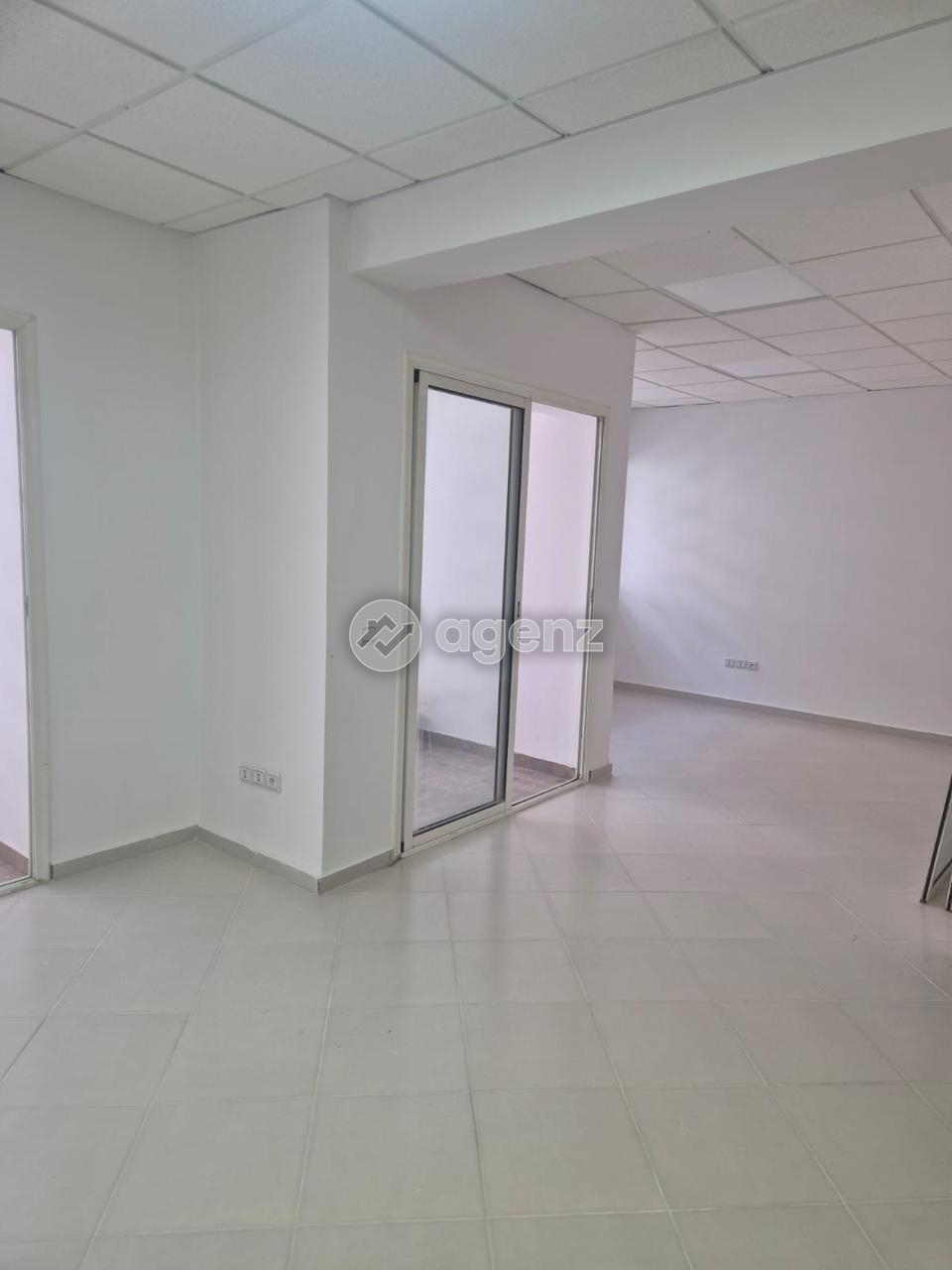 Plateau bureau de 130 m² — Immeuble professionnel — 4