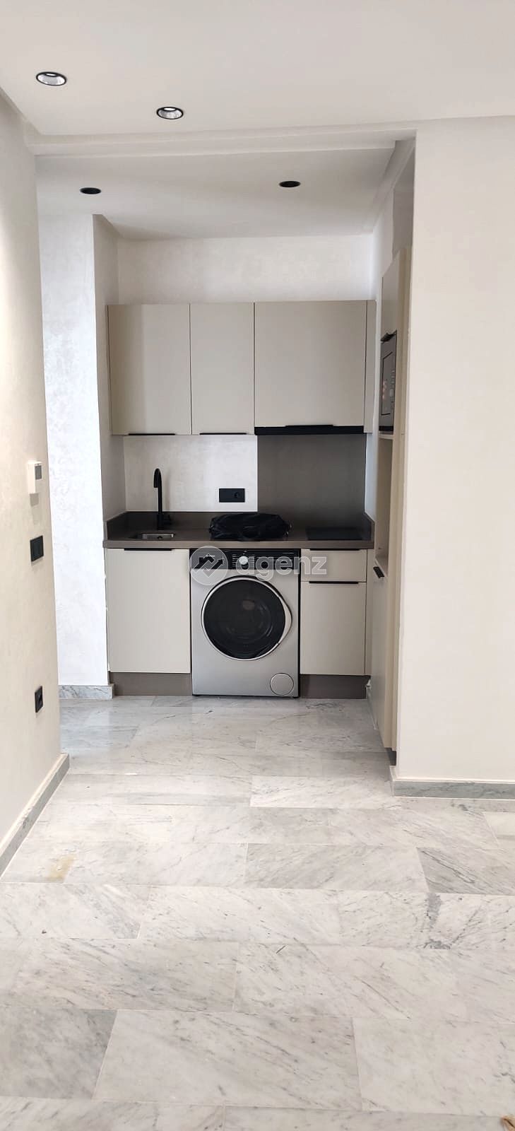 ✨ Palmier | F2 Neuf | Terrasse 22m² | Parking Titré — 3