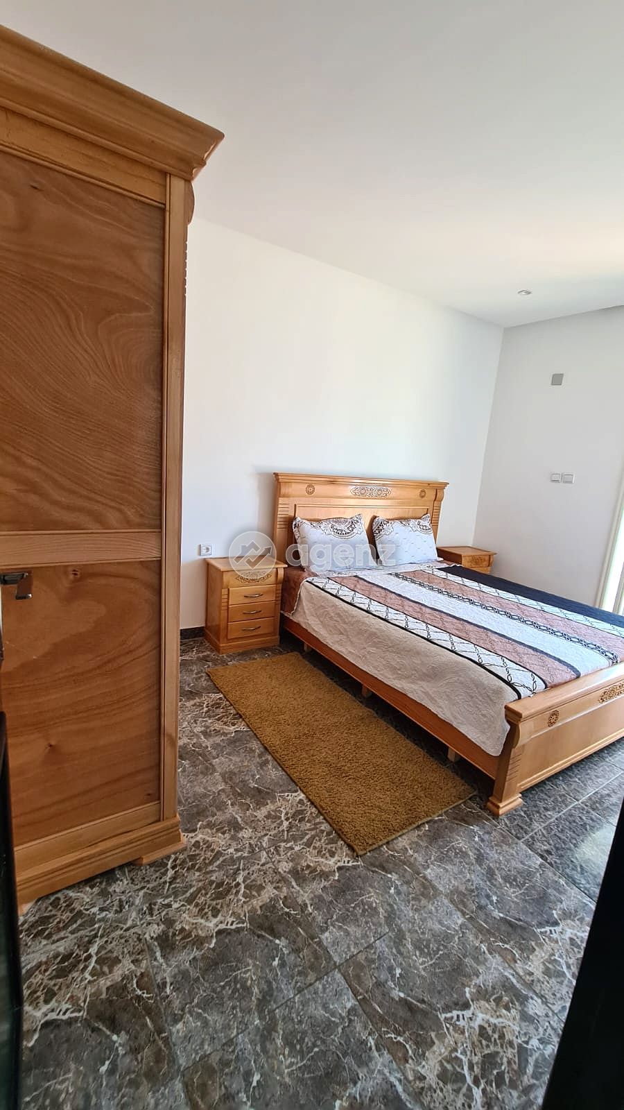 Splendide Appartement de 2 chambres à louer à Bourgogne Ouest — 2