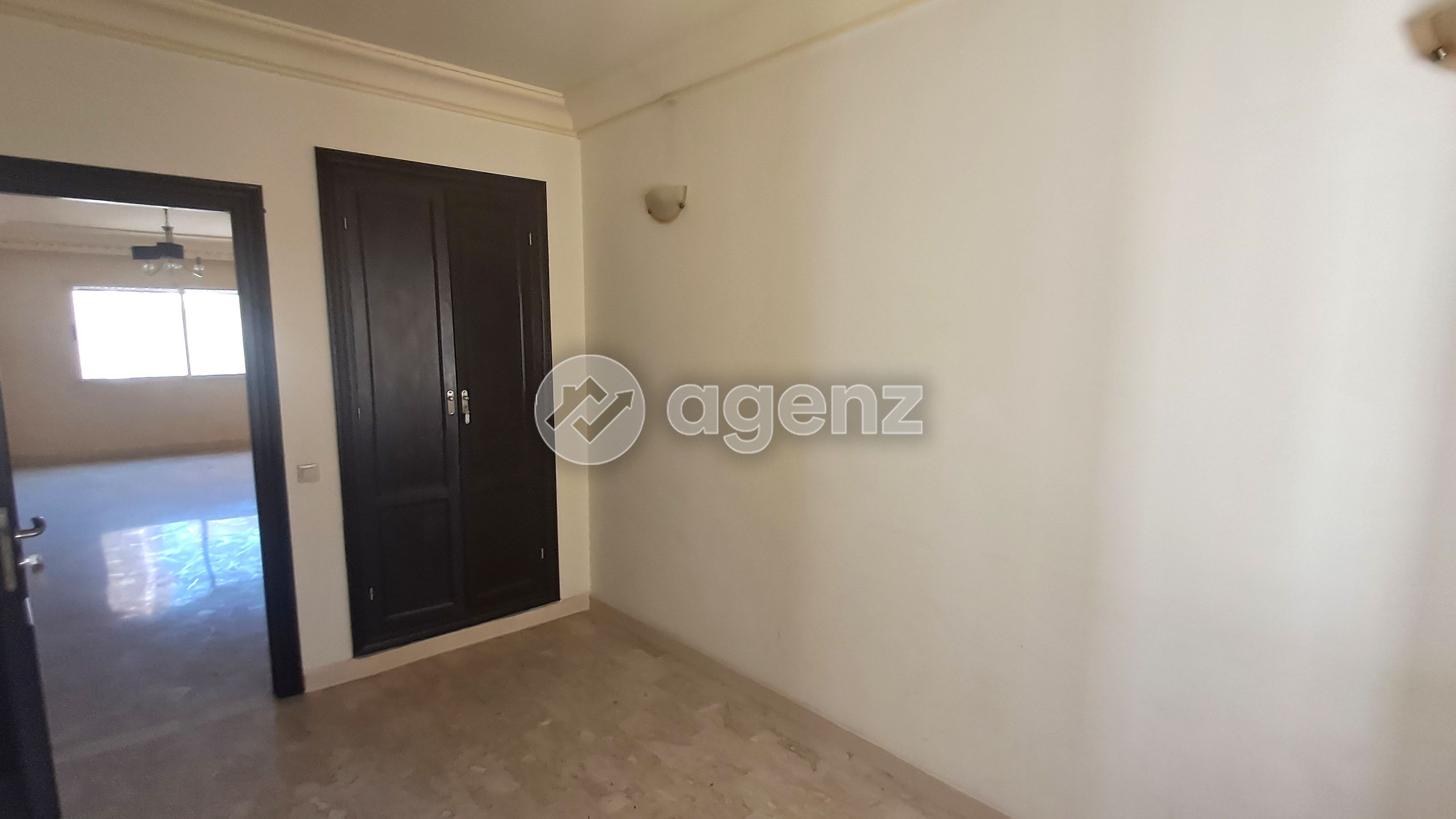 Appartement à vendre à Nassim 1 — 4