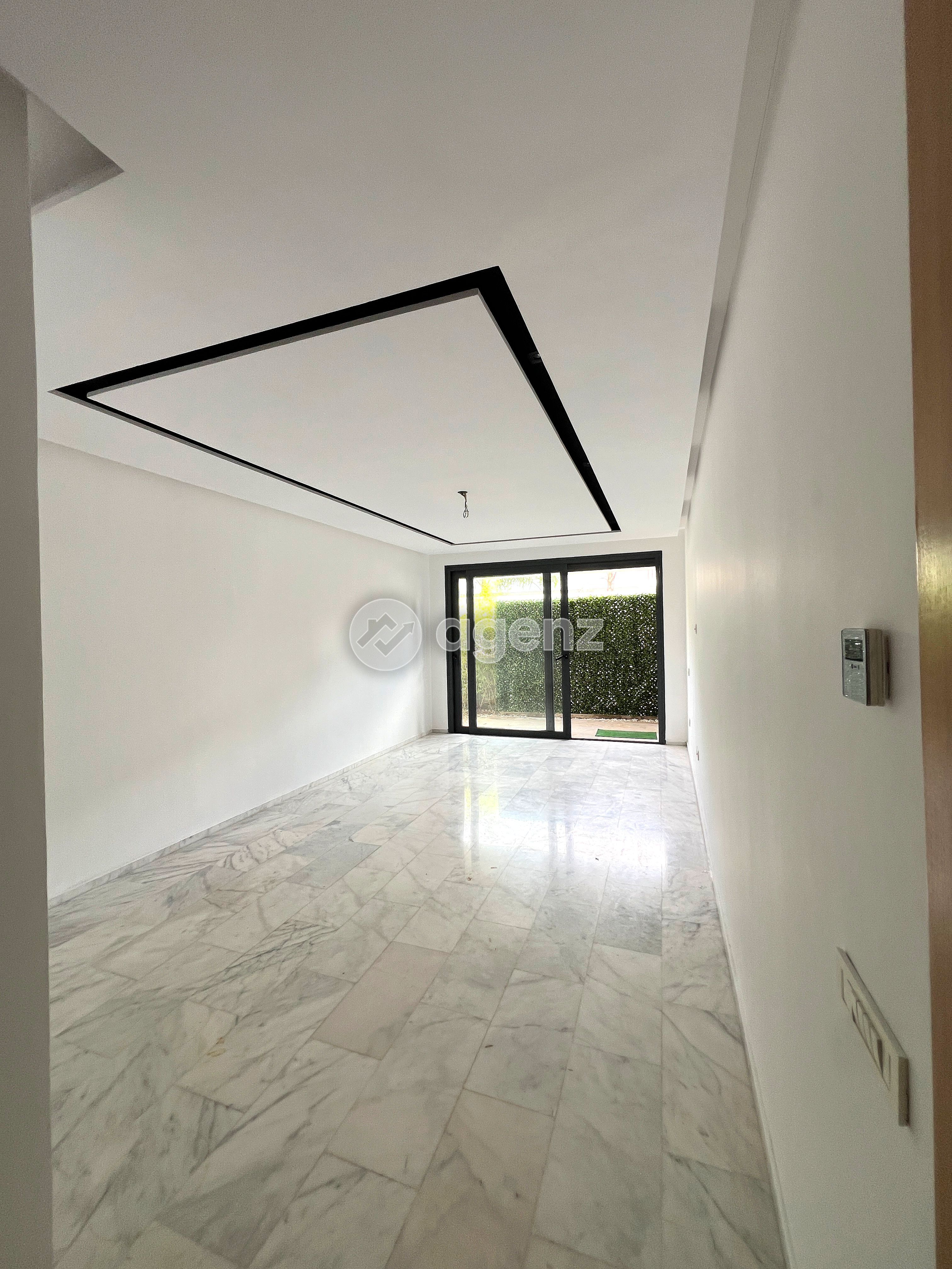 Magnifique Appartement de 3 chambres à vendre à Hay Riad — 2