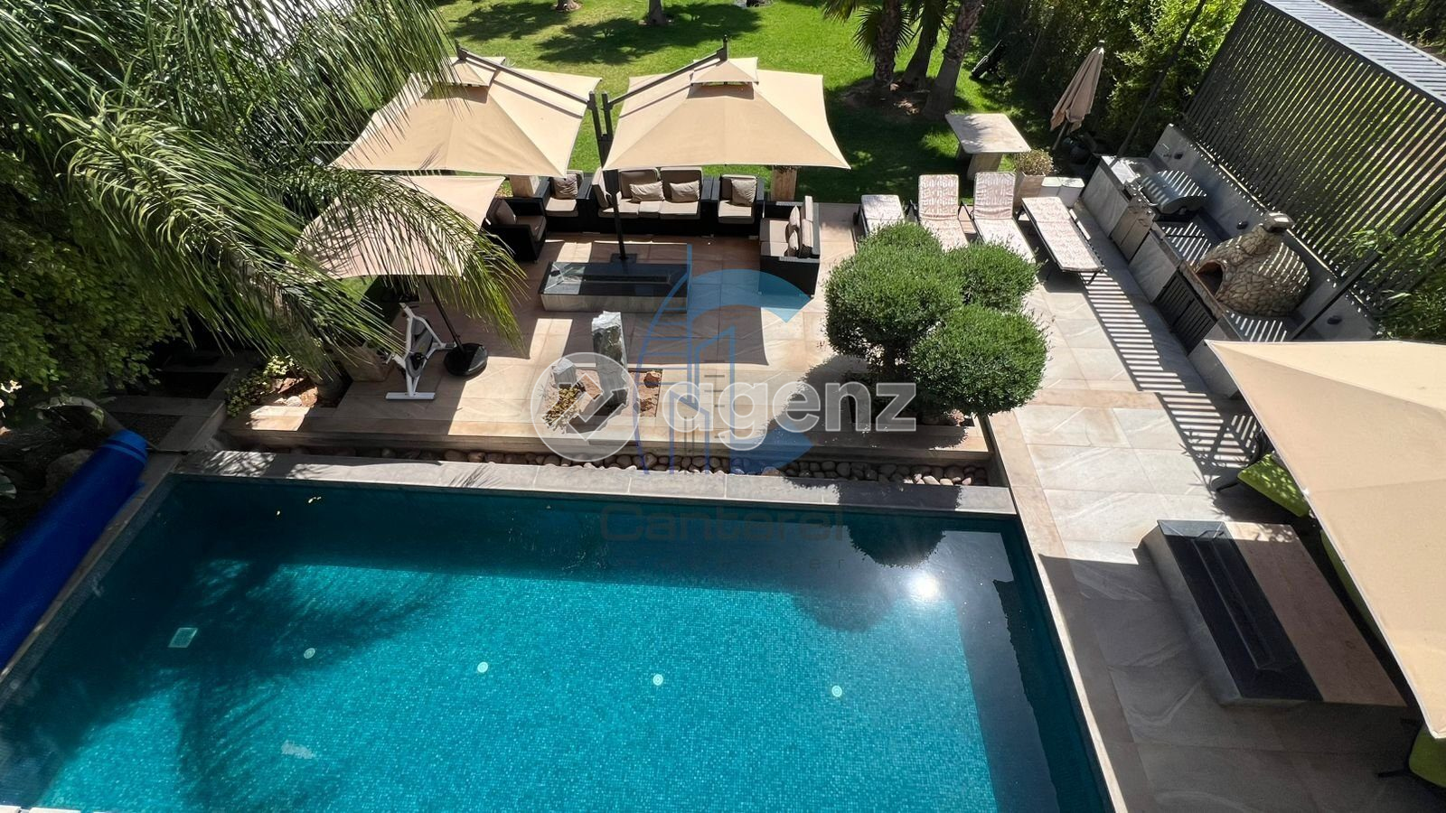 Villa 2400 m² f Rahba Kedima — 2