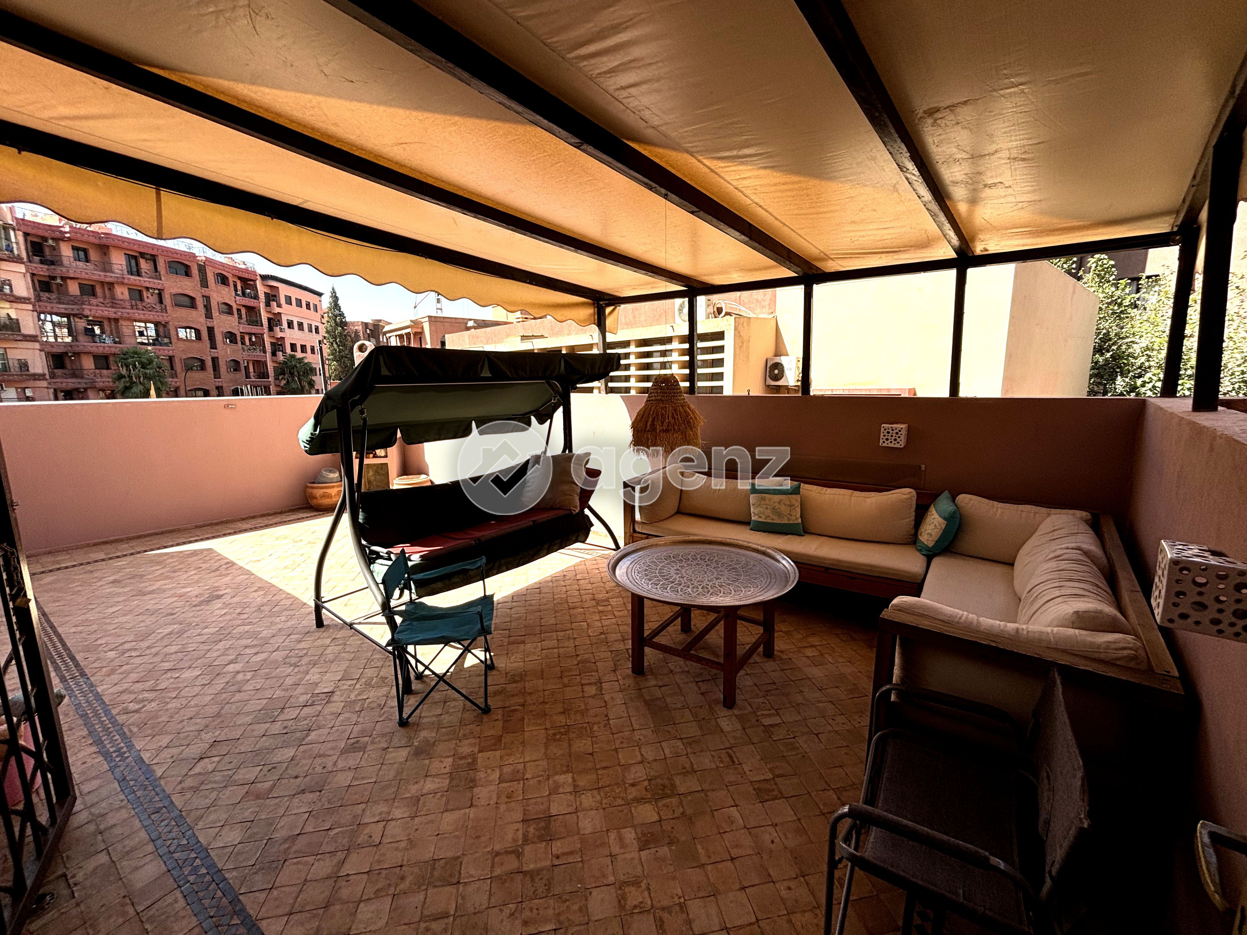 Splendide Appartement de 2 chambres et grande terrasse à vendre à Hivernage