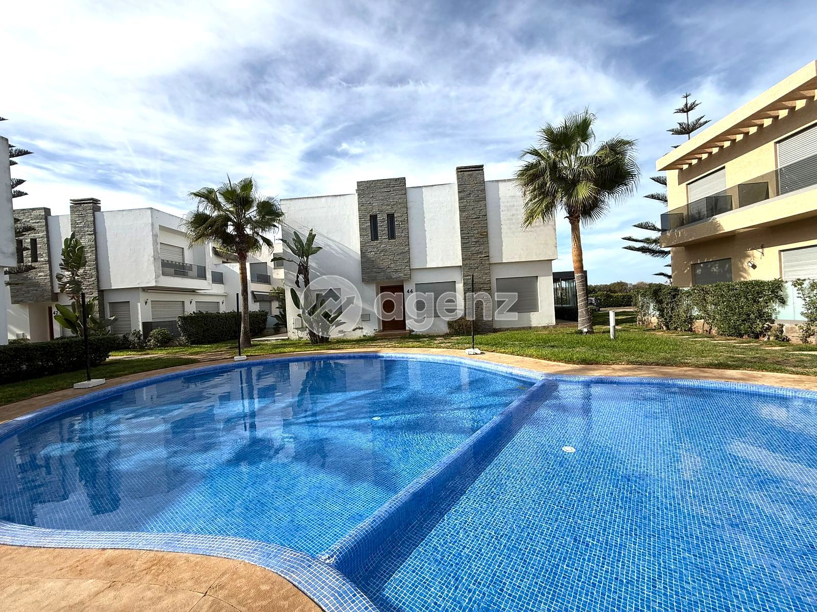 Vidéo de LE CONFORT D’UNE MAISON FAMILIALE AU BORD DE LA MER à Berrechid | Agenz