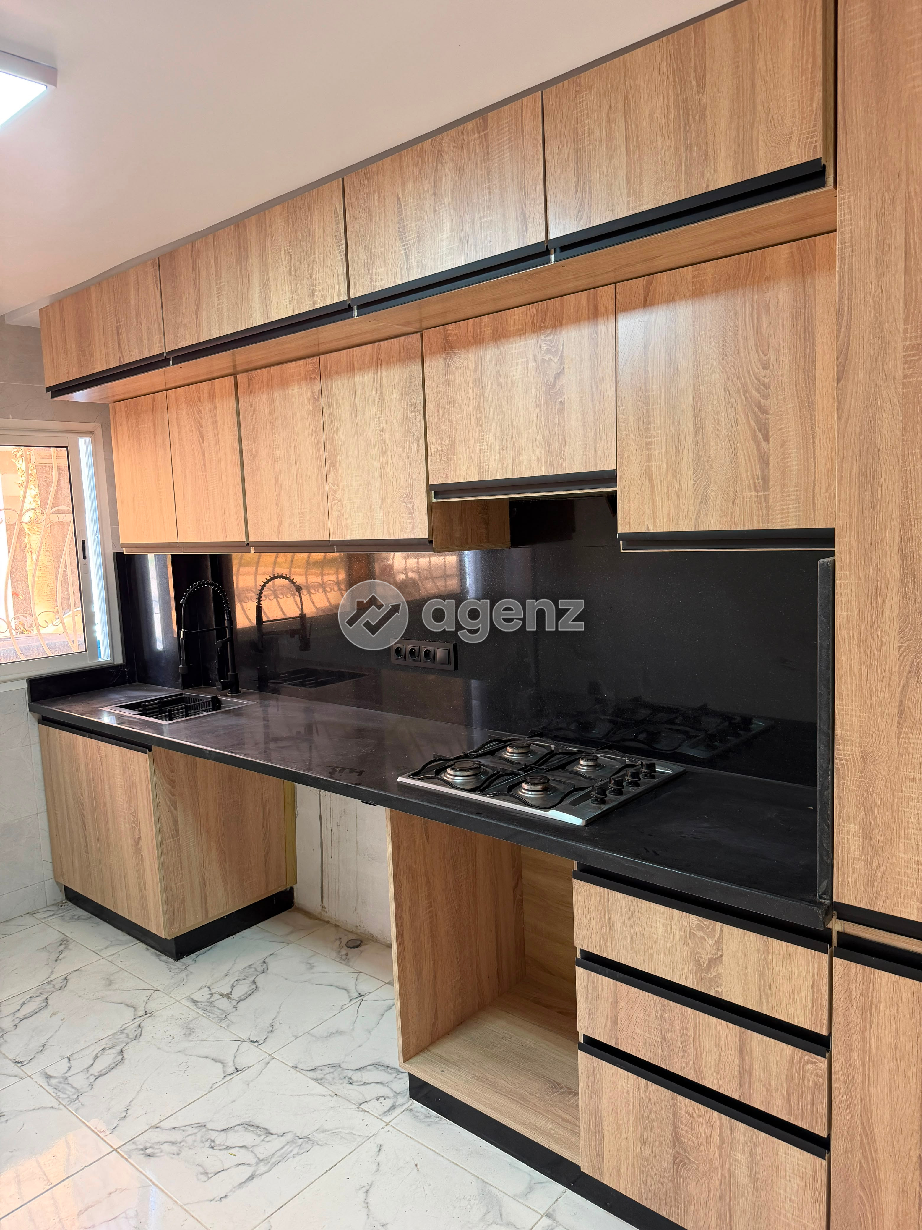 Magnifique Appartement de 2 chambres à vendre à Oulad Mtaa — 2