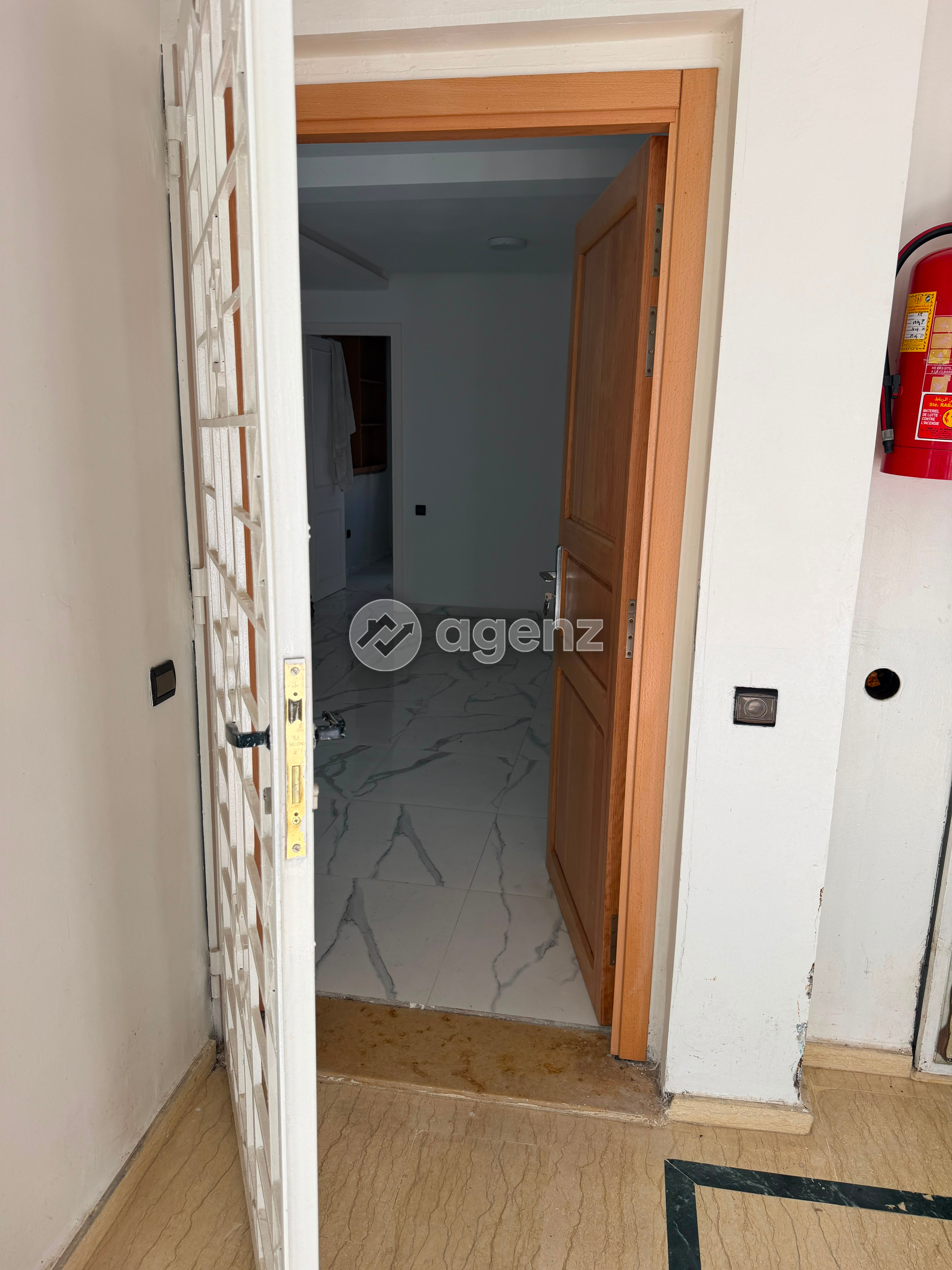 Magnifique Appartement de 2 chambres à vendre à Oulad Mtaa — 5