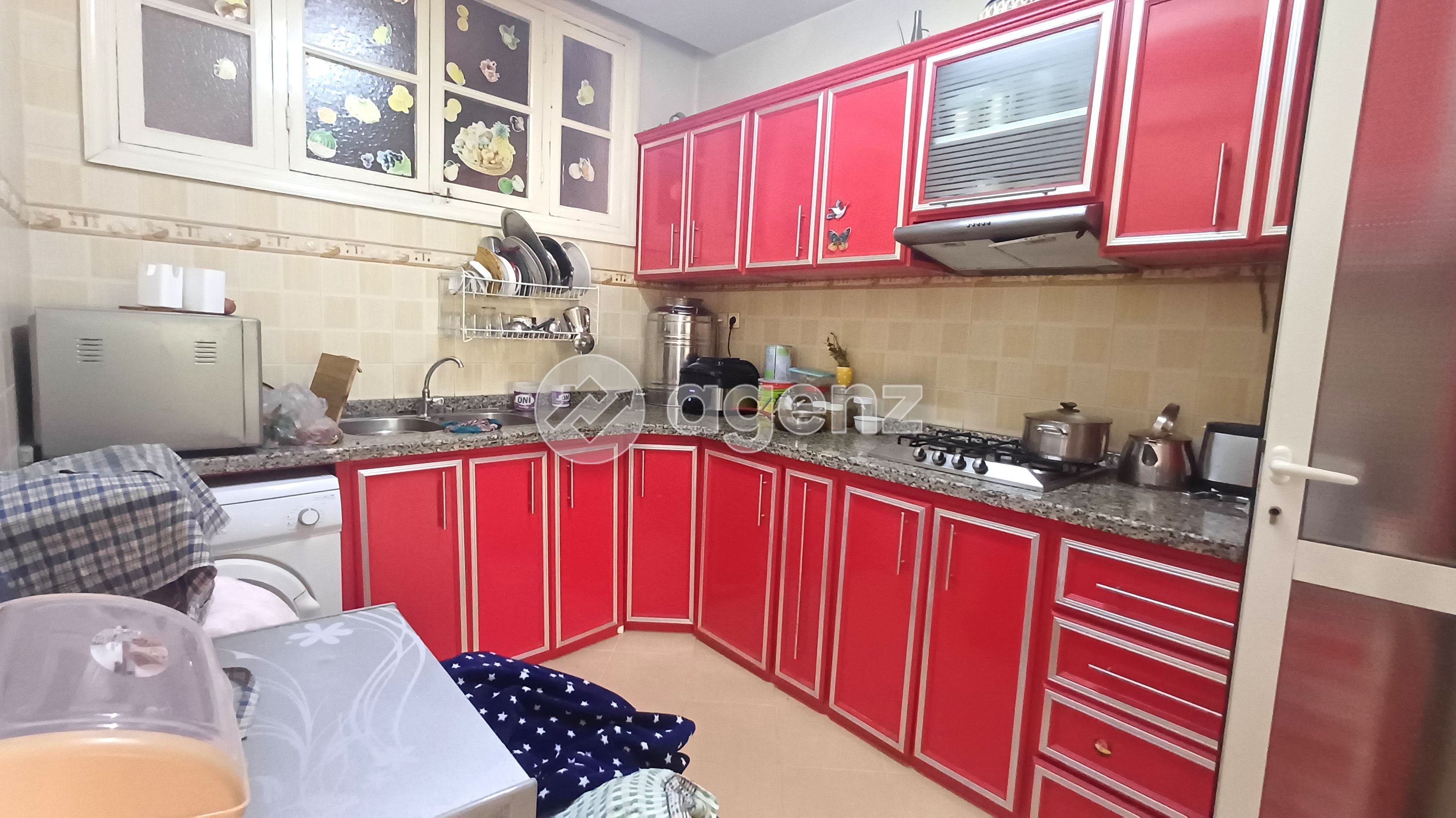 UN APPARTEMENT FAMILIAL SPACIEUX AU FORT POTENTIEL — 3