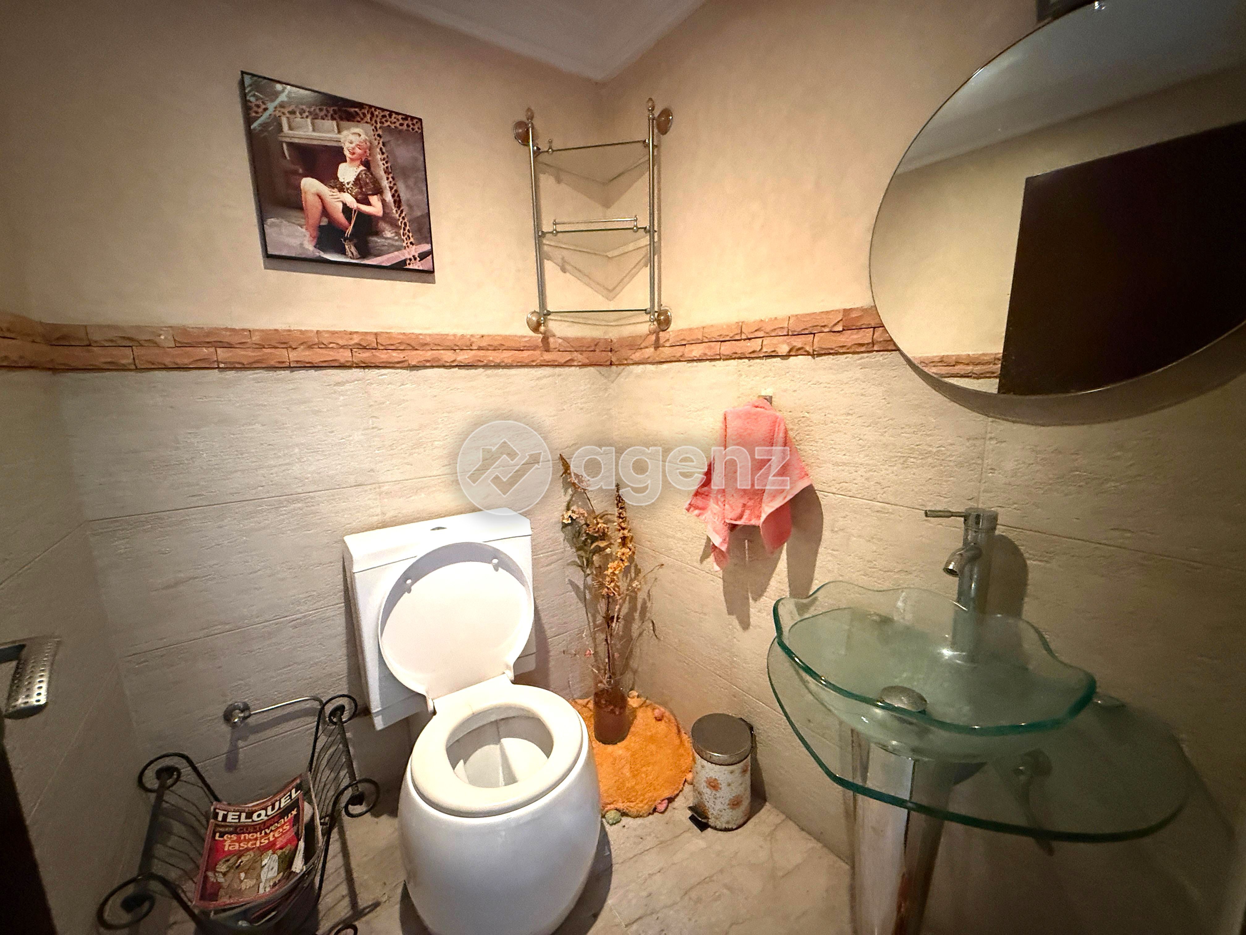 BEL APPARTEMENT LUMINEUX AU CŒUR DES PRINCESSES — 5