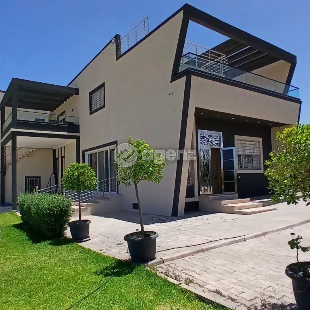 Domaine privé  d exception  a vendre — 2