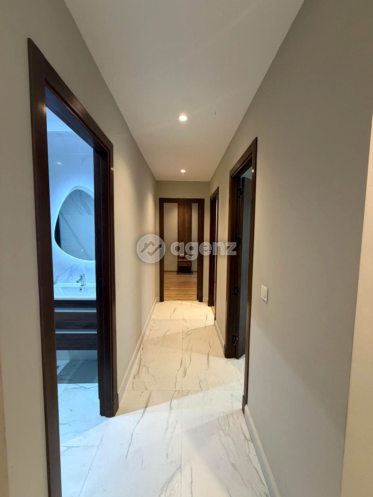 Superbe T2 à vendre sur rico costa
 — 5