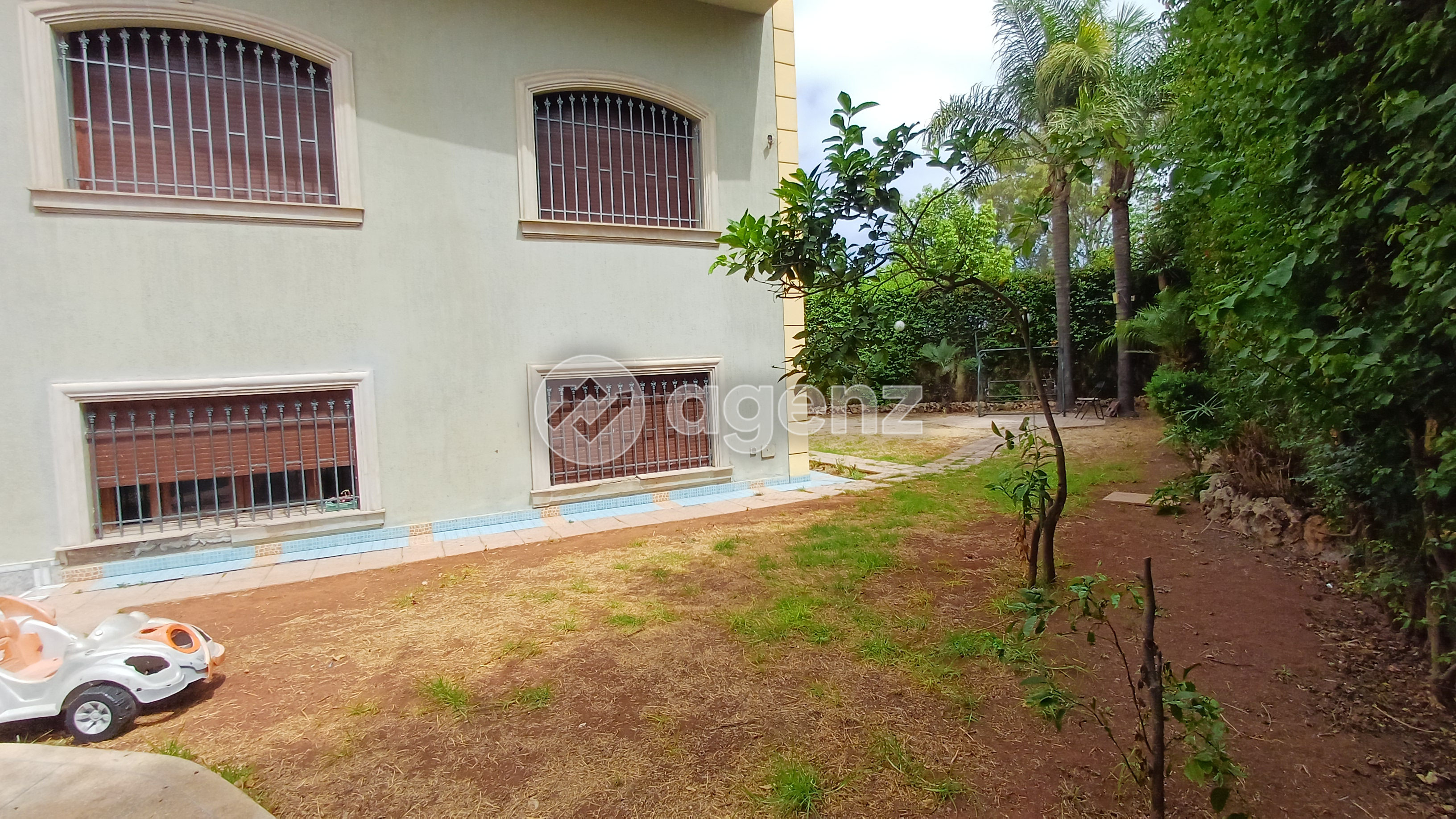 Villa familiale à Polo – Espace généreux et piscine — 2