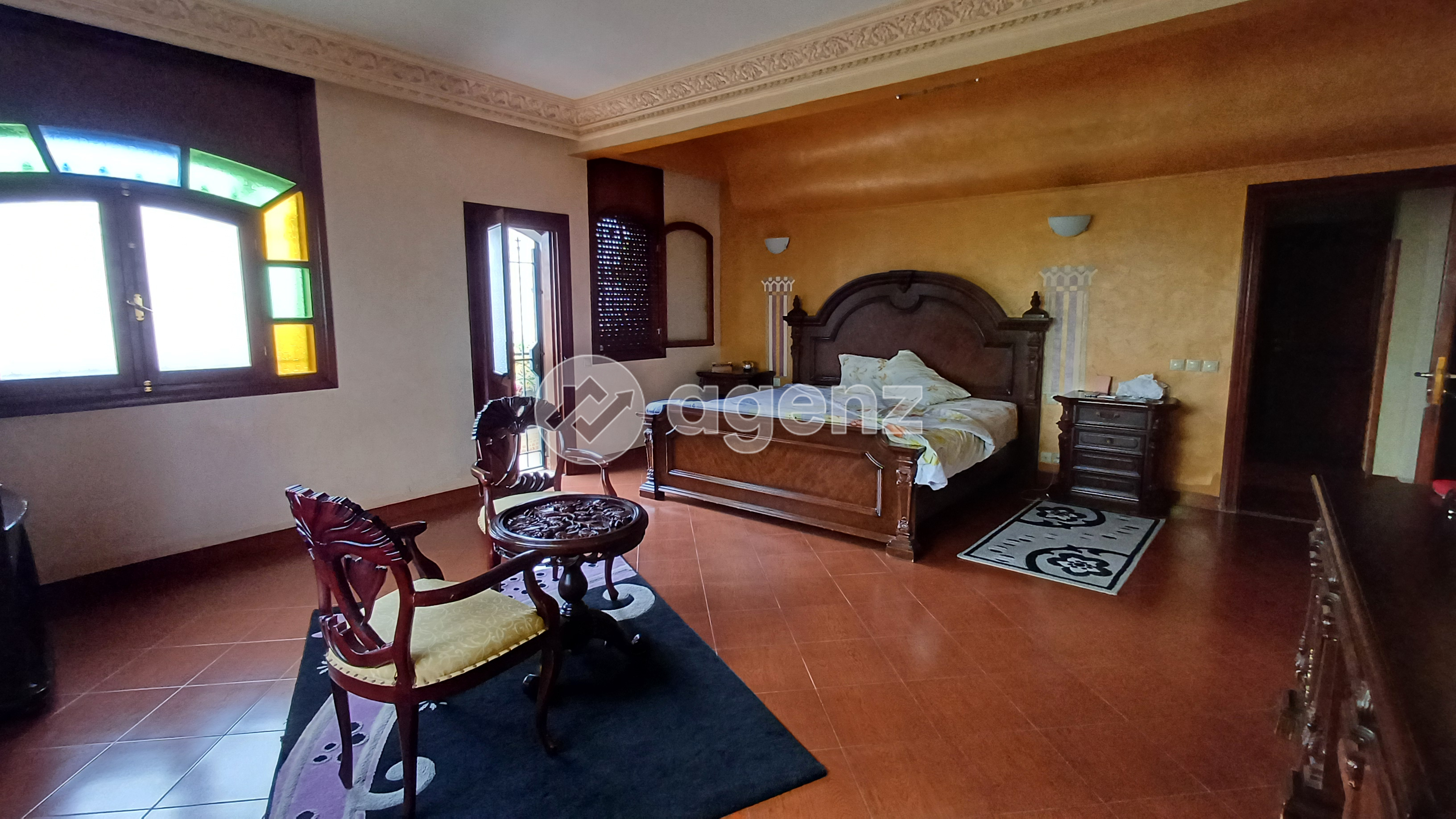 Villa familiale à Polo – Espace généreux et piscine — 4