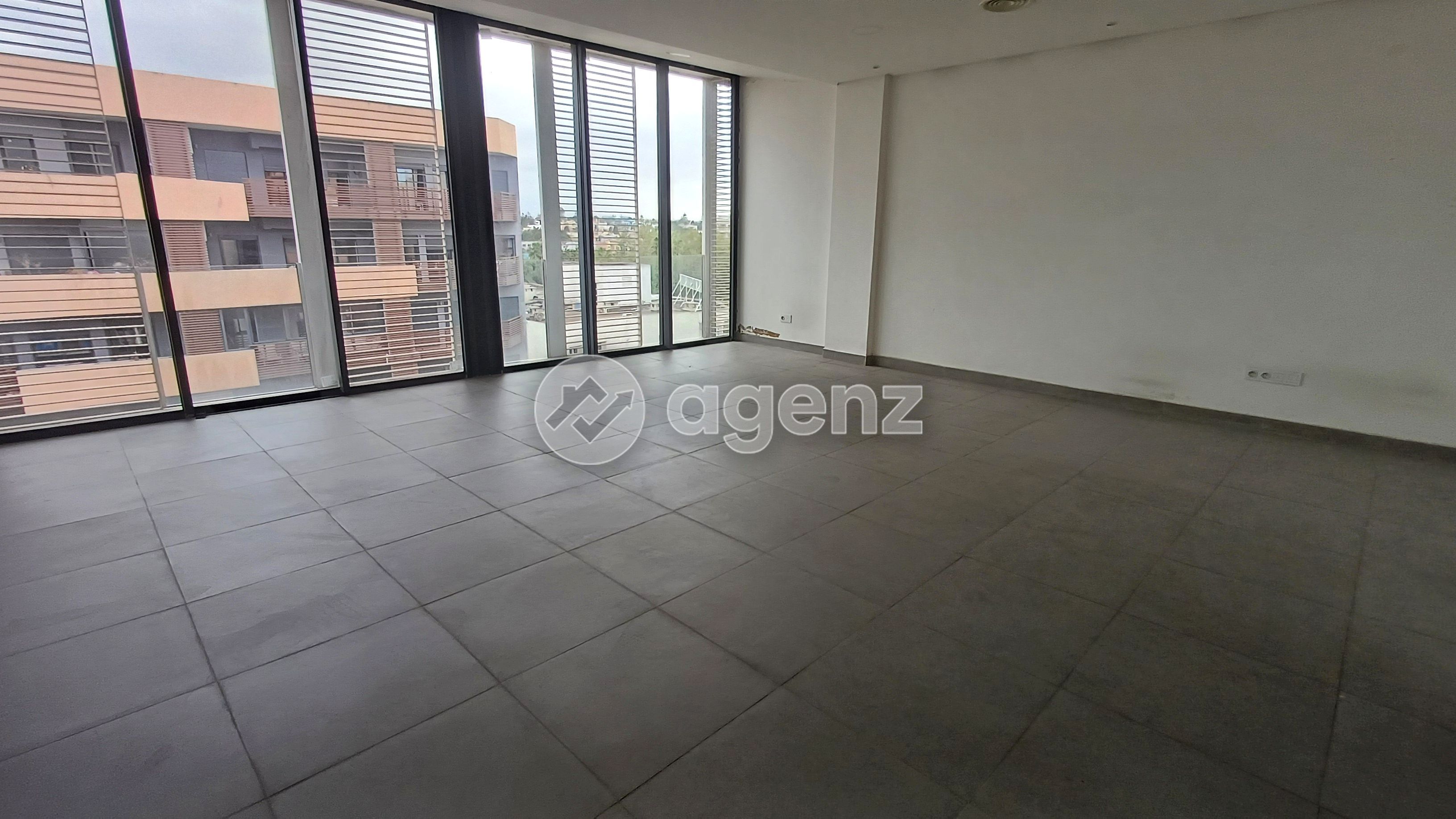 Bureau de 74 m² aux Hôpitaux -Casablanca