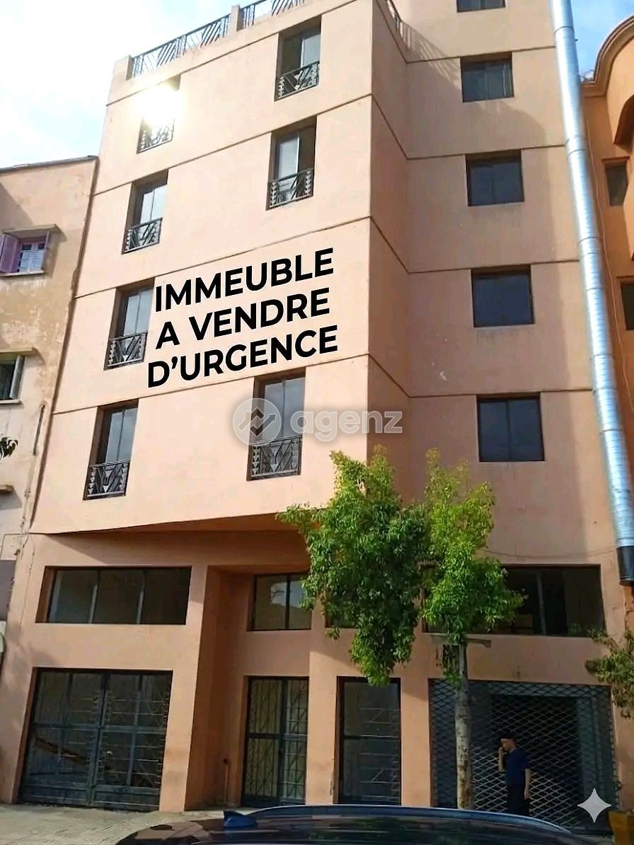 Superbe immeuble à vendre à Guéliz 