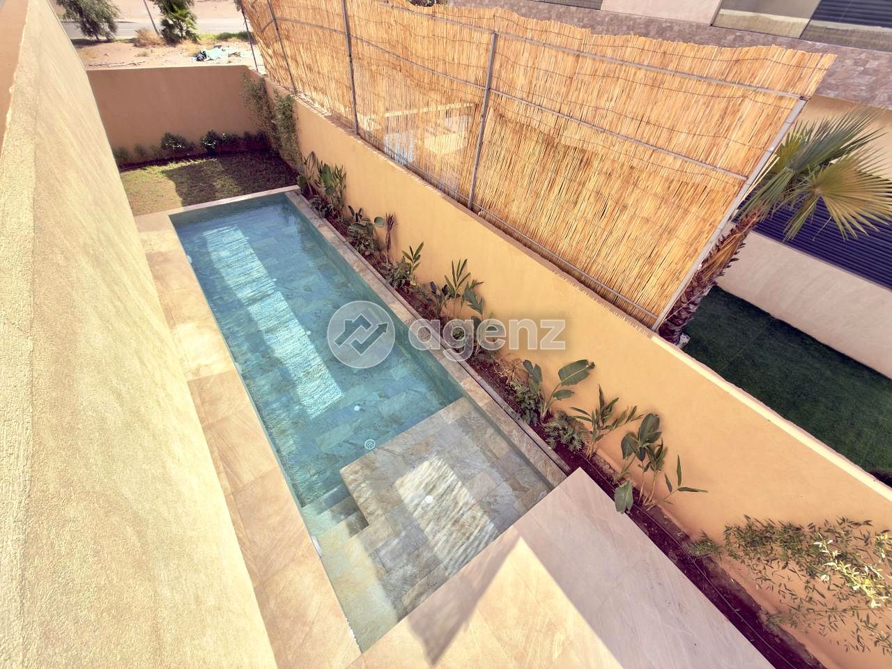Magnifique Villa de 5 Suites à Louer – MYSK
 — 4