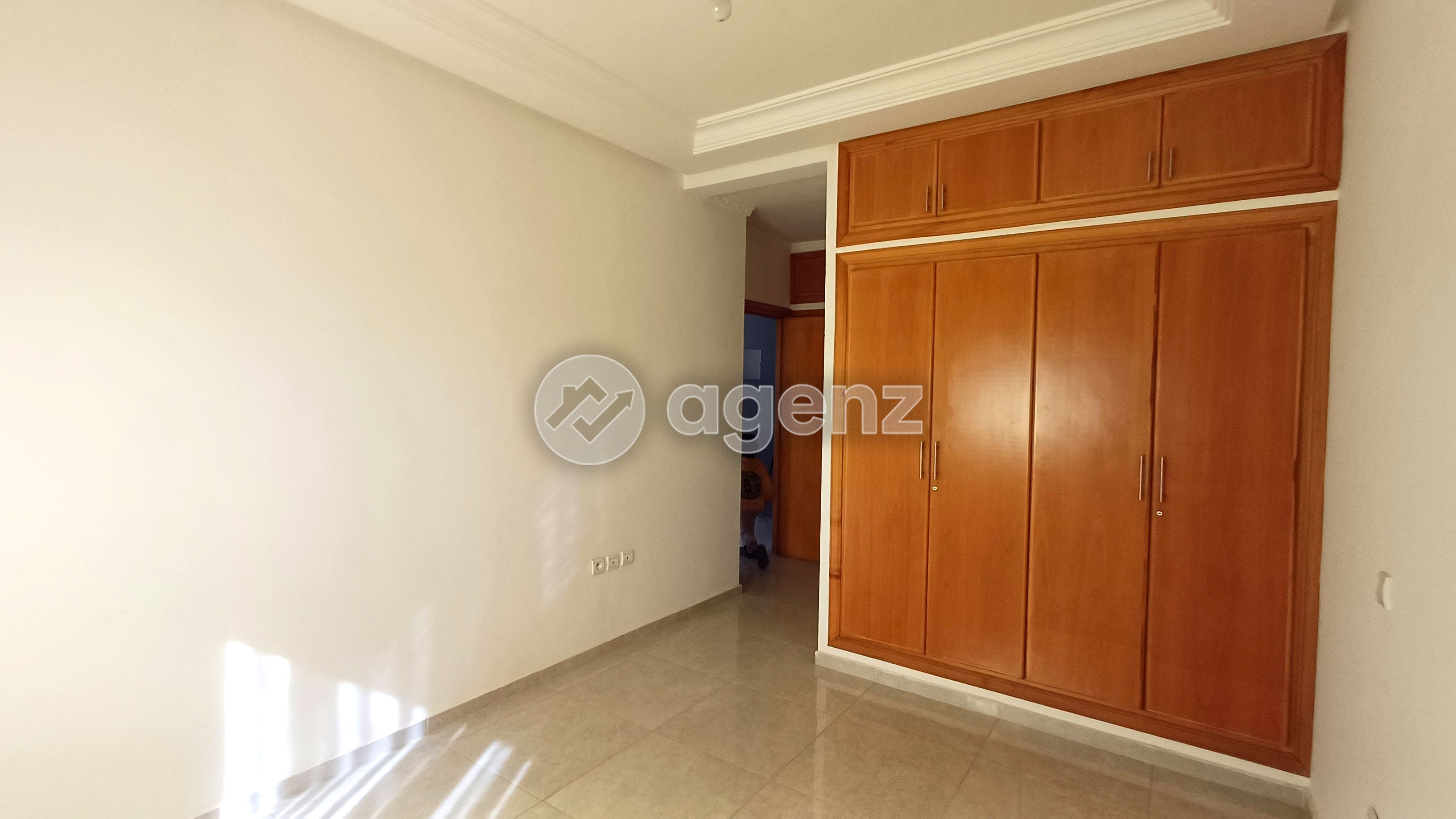 APPARTEMENT 110 M² EN RÉSIDENCE FERMÉE — 2