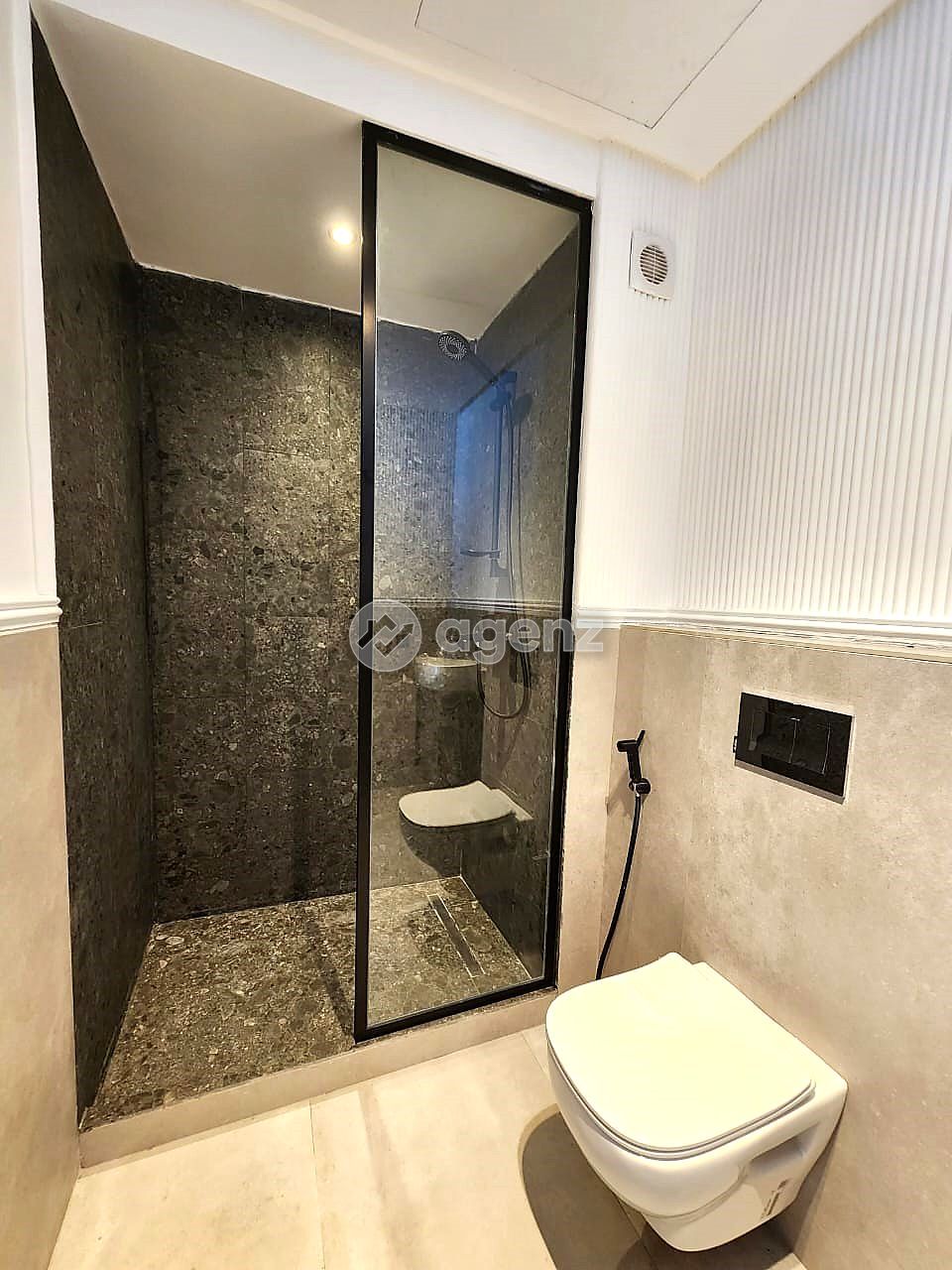 Appartement à louer à Liberté — 5
