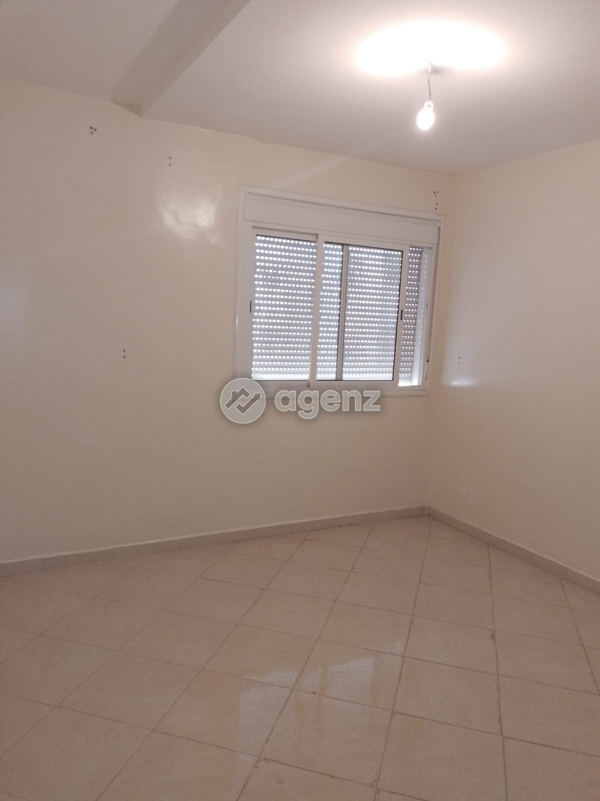 JOLI APART 1 ETG RES AMAL BERNOUSSI 2100 DH 