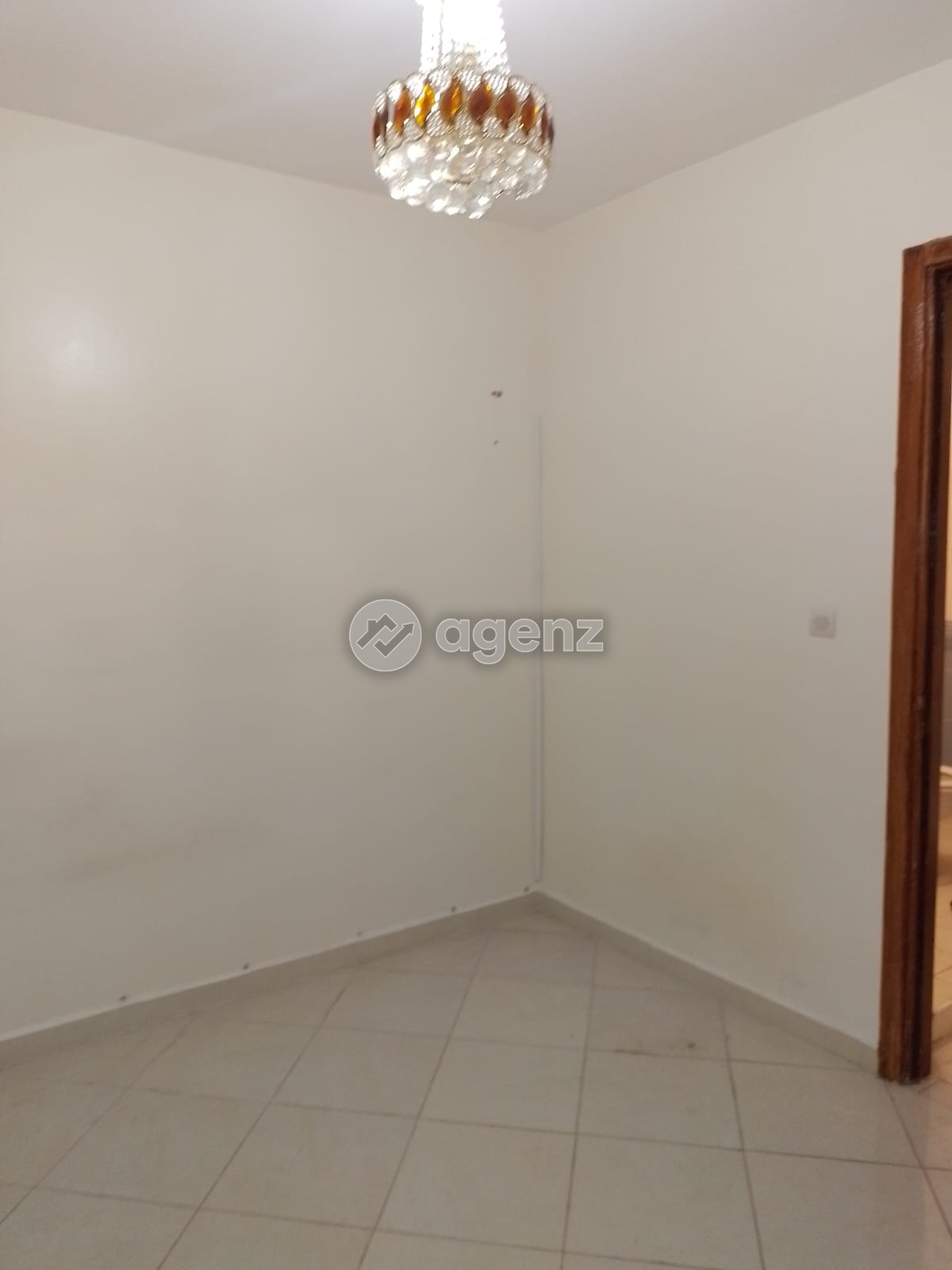 JOLI APART 1 ETG RES AMAL BERNOUSSI 2100 DH  — 5