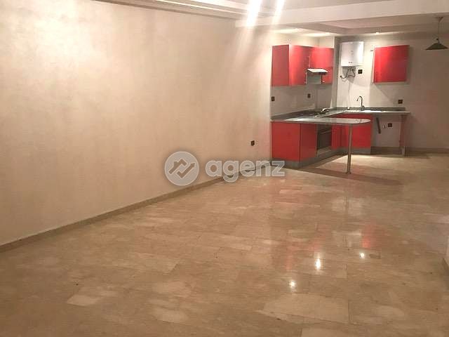 Studio à louer–Quartier Belvédère (proche Gare) — 2