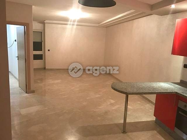 Studio à louer–Quartier Belvédère (proche Gare)