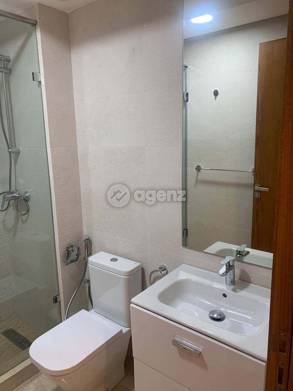 Appartement à louer à Franceville — 2