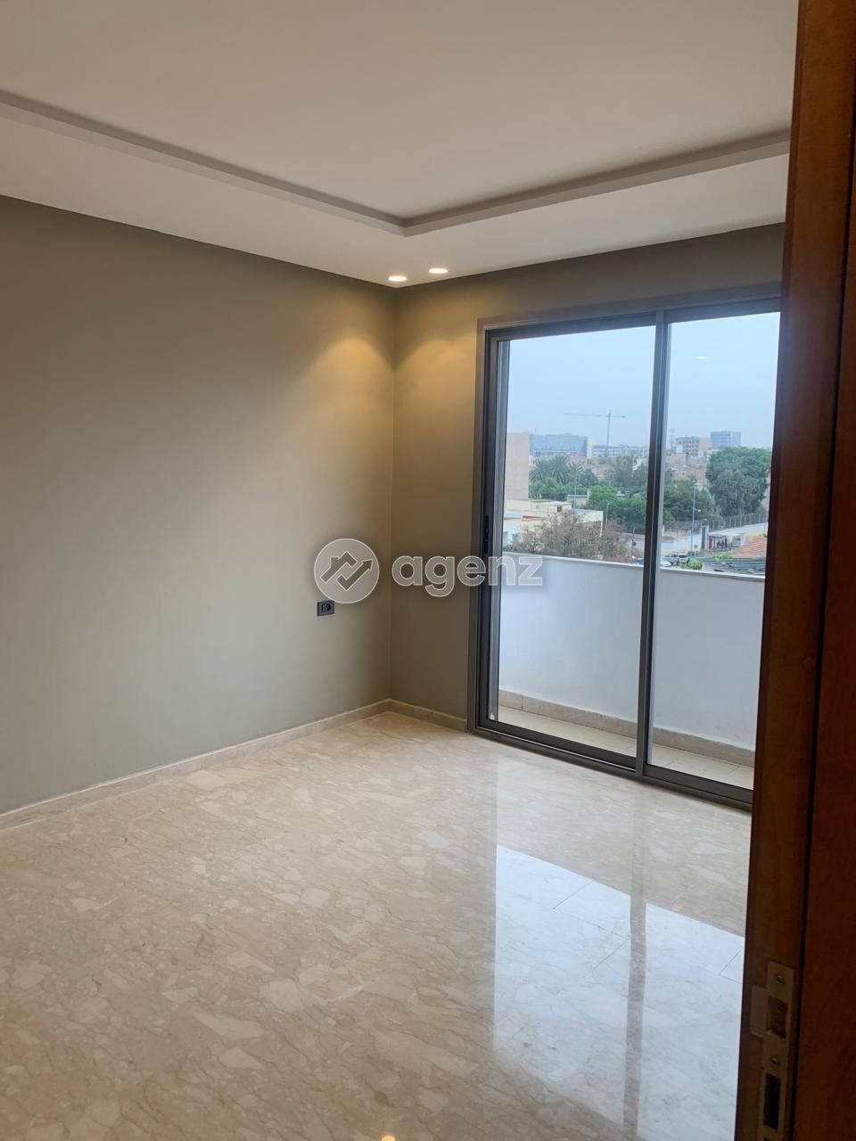 Appartement à louer à Franceville — 4