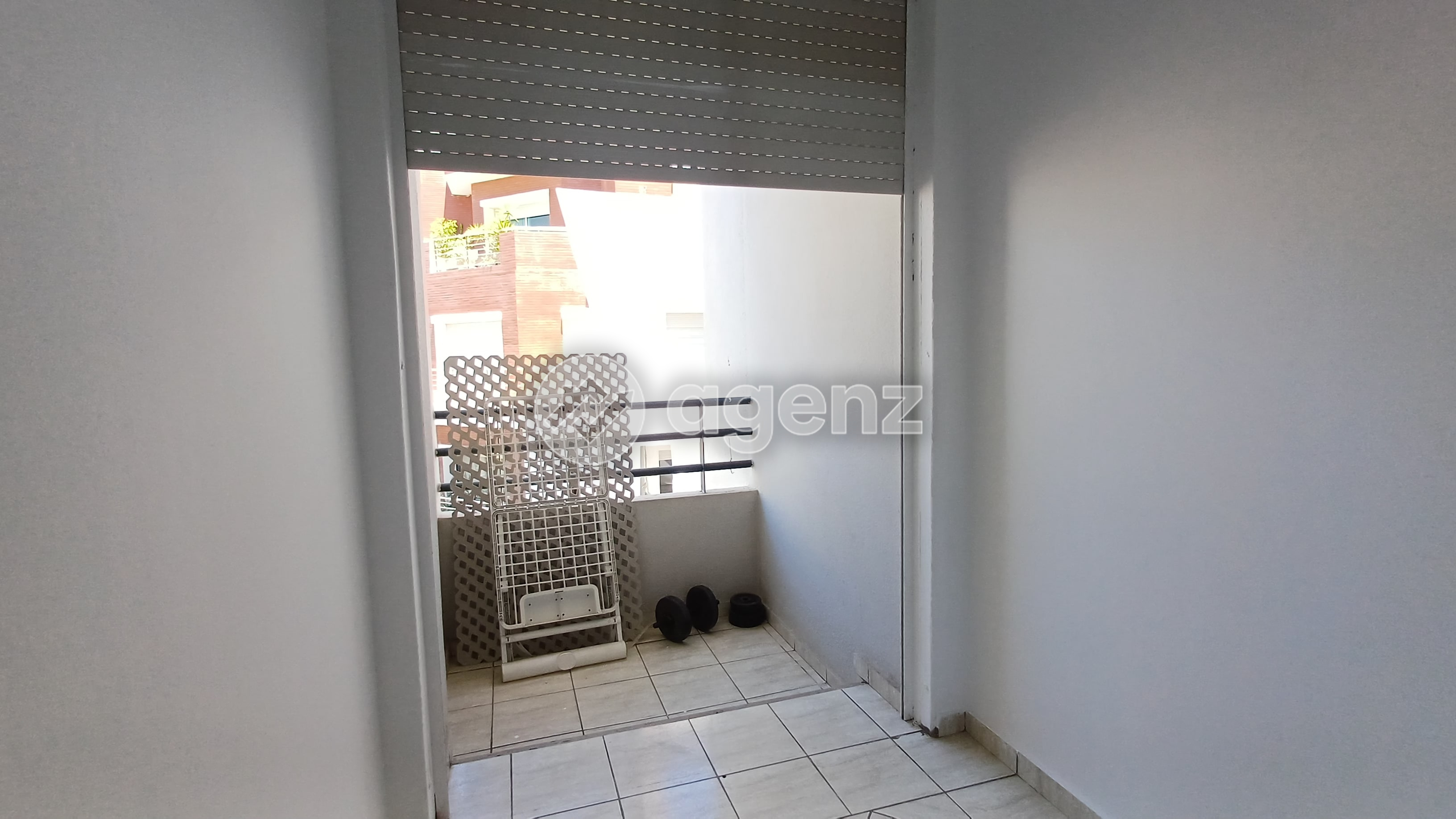Grand appartement à louer - Emplacement idéal — 5