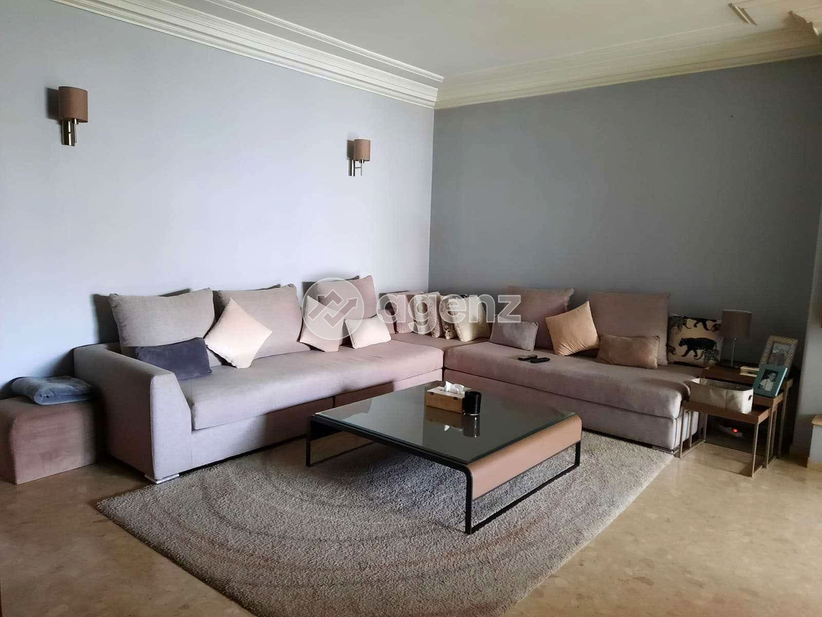 Magnifique Appartement de 2 chambres à vendre à Racine — 2