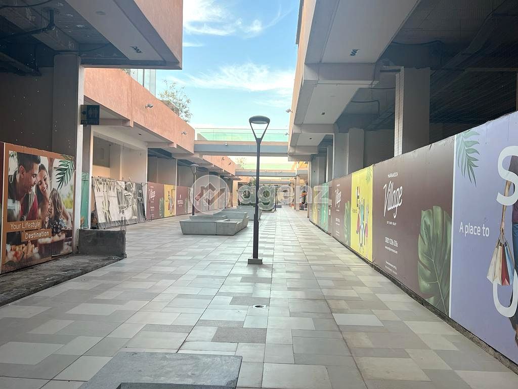 Magasin avec plan autorisé pour restauration a Boulvared M6 Marrakech village 