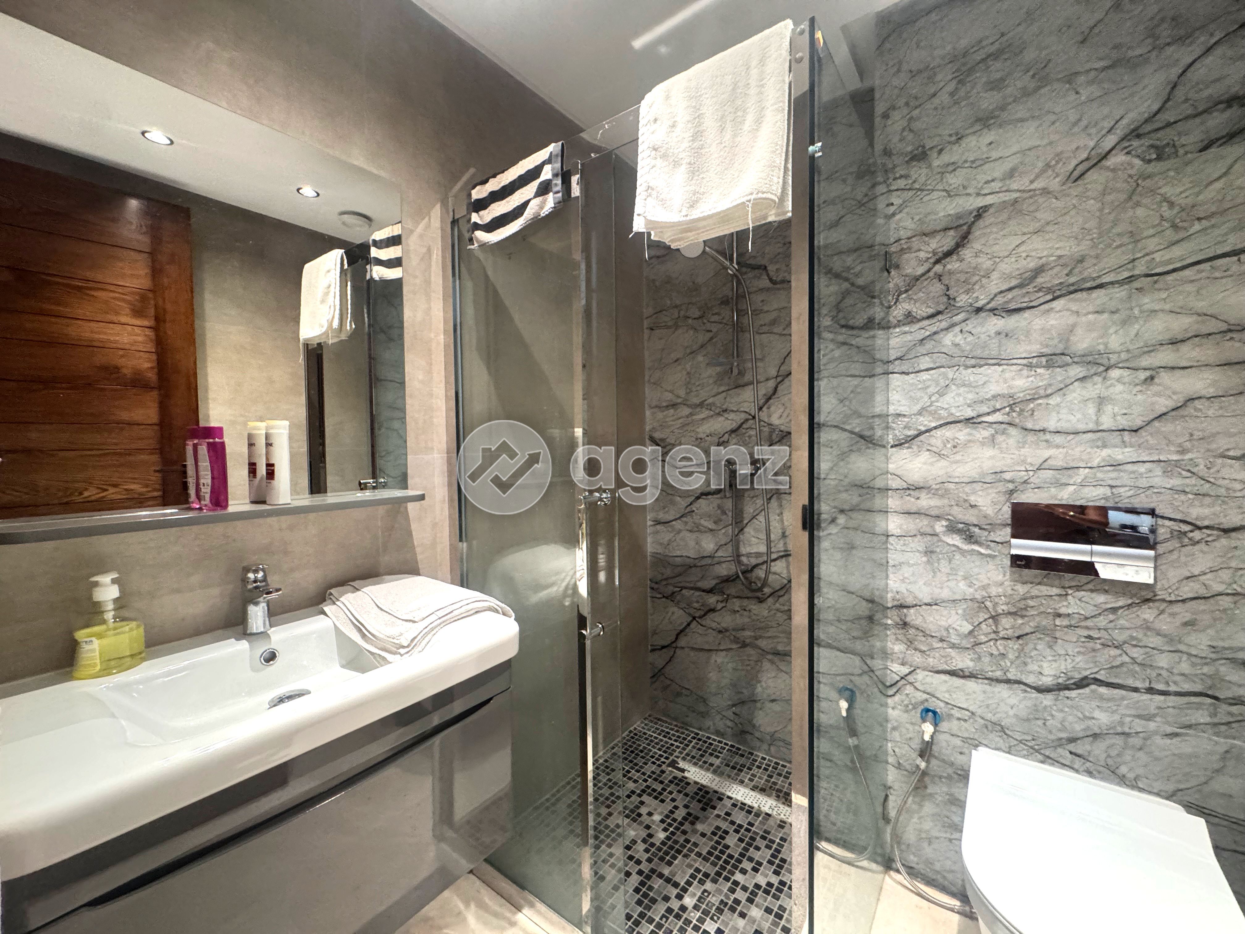 Appartement à louer à Franceville — 4