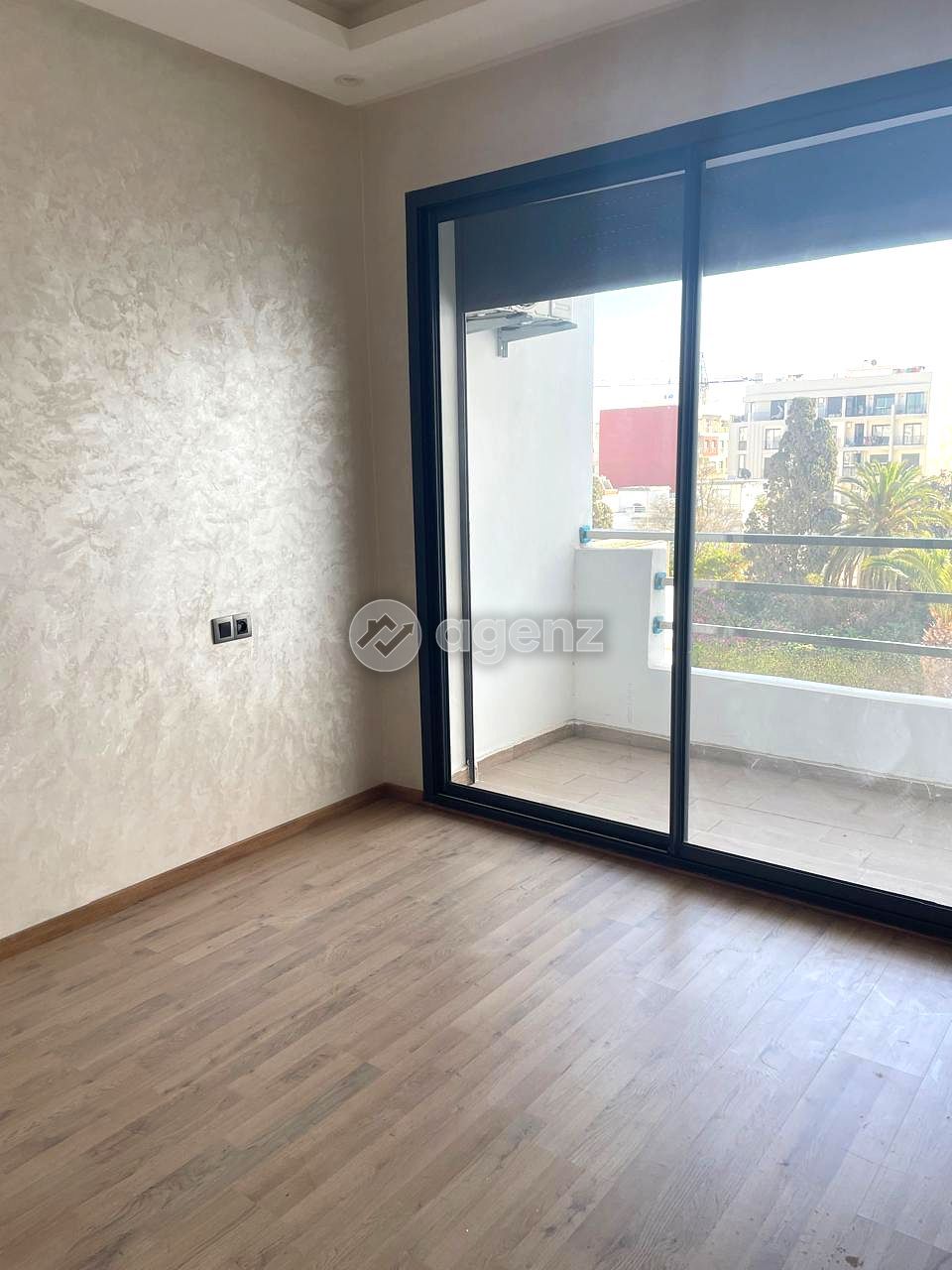 Appartement à louer à Hermitage — 5