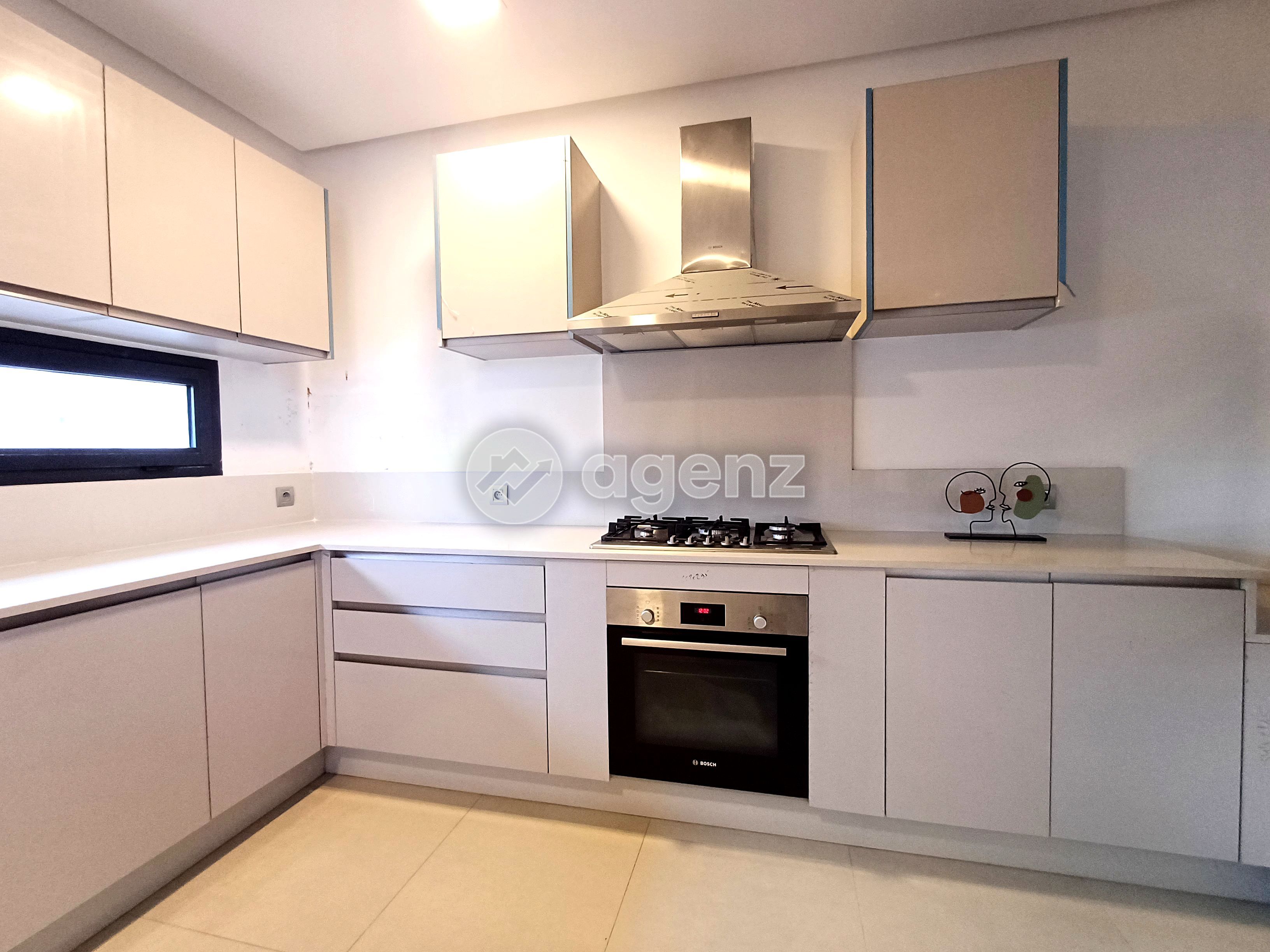 Appartement 145 m² à Bourgogne Est — 3